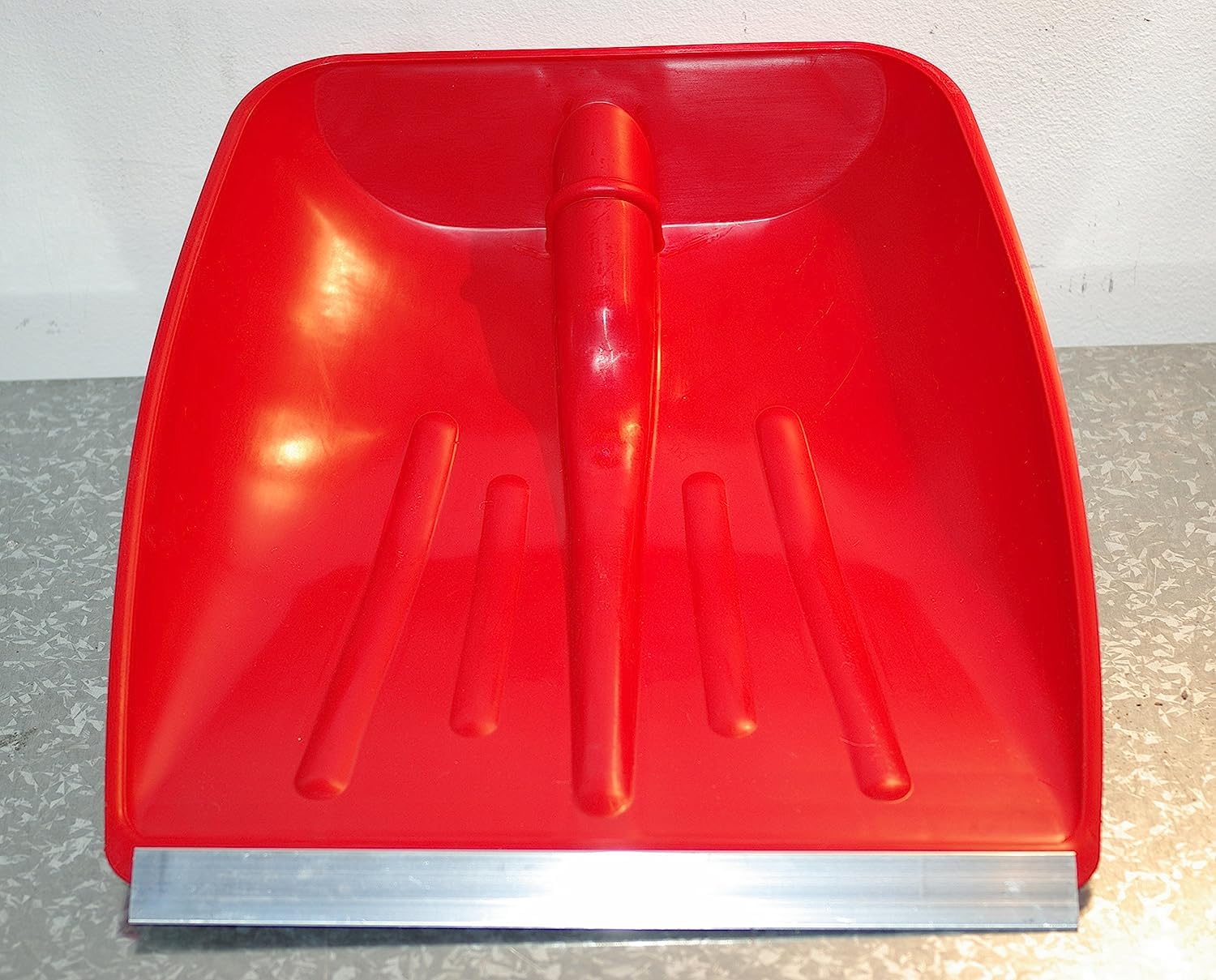La zappa Badile da neve multiuso in PVC antiurto resistente agli impatti (Profilo alluminio)