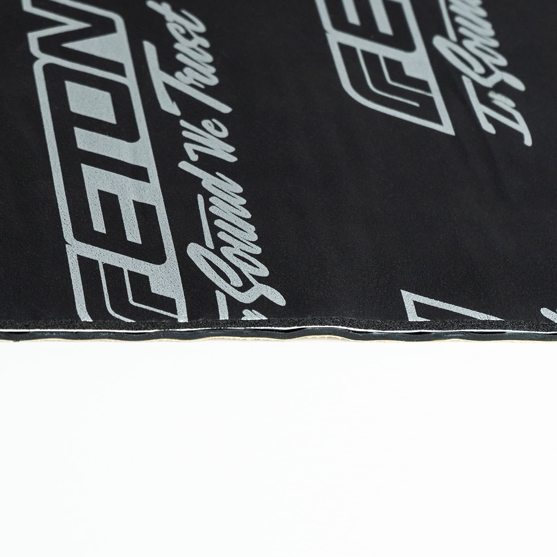 ETON NOISEKILL COMP 5: Selbstklebende Alu-Butyl Dämmmatten, High-End Dämmmaterial, Anti Dröhn Lärmschutz, Schalldämmung und Schallschutz für Autos, ca. 5,0 mm, 4 St., 500 x 700 mm