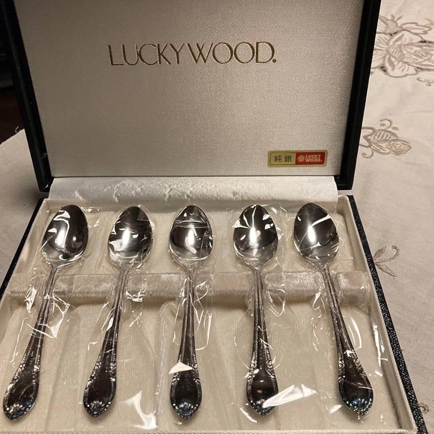 ラッキーウッド純銀製のスプーンセット