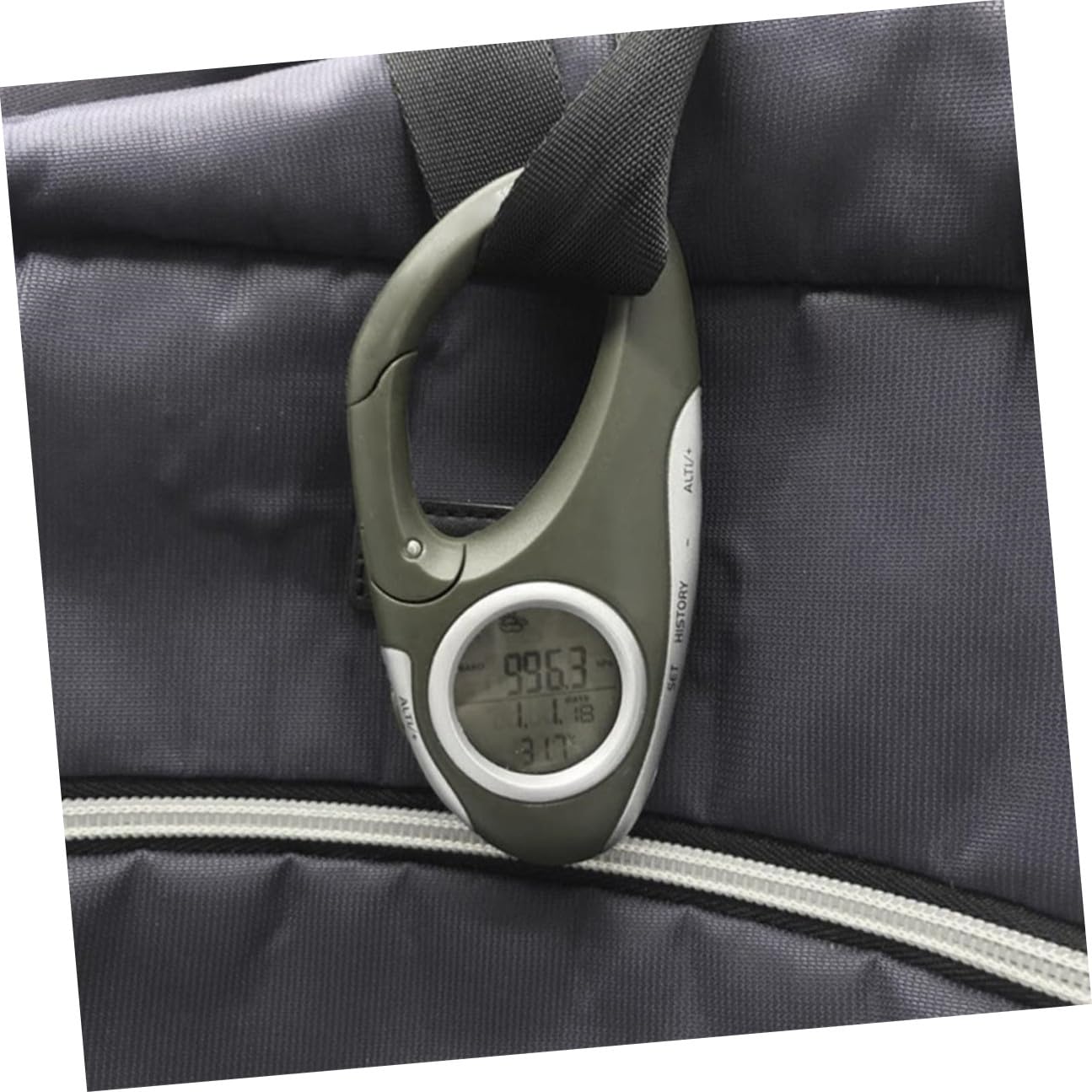 Tragbarer Handheld Höhenmesser mit Barometer und Thermometer Leichter Karabiner für Bergsteigen und Wandern Wettervorhersagend Praktisches Outdoor Gadget für Wanderer