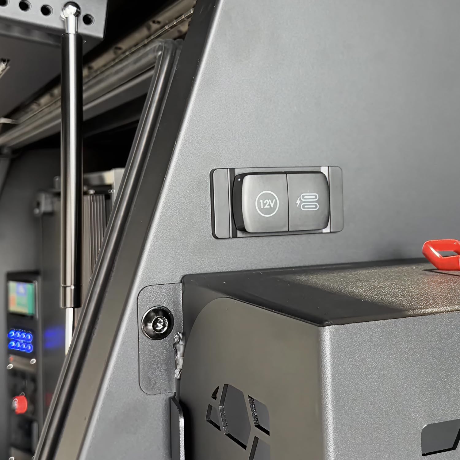 Scanstrut Flip Pro Multi - Doble USB-C y Toma de Corriente de 12 V