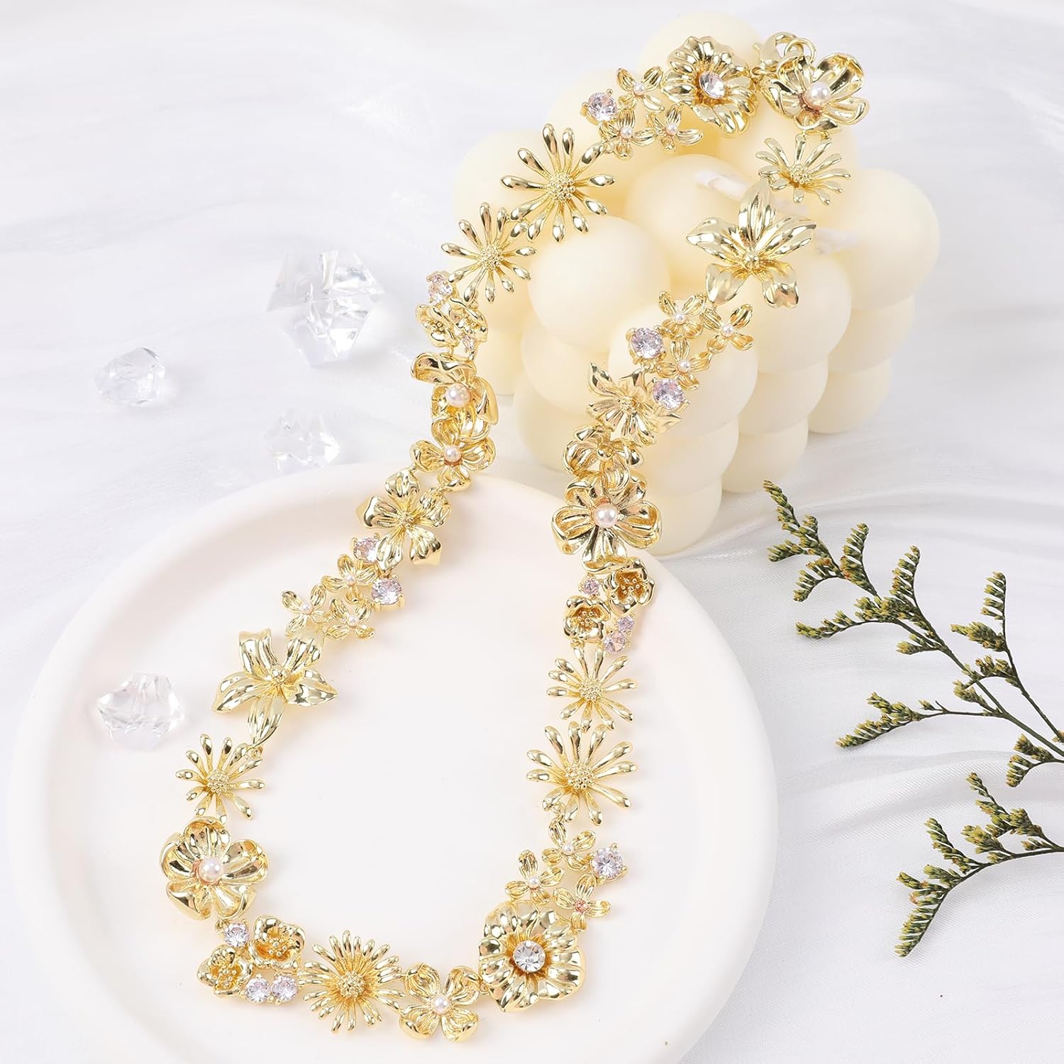 Vintage Gold Flower Chunky Necklace for Women 14K Gold Plated Multiple Daisy Flower Choker Necklace Sparkly Aesthetic CZ Floral Blossom Statement Necklace Adjustable Chain Party Jewelry Gift for Women - Image 5