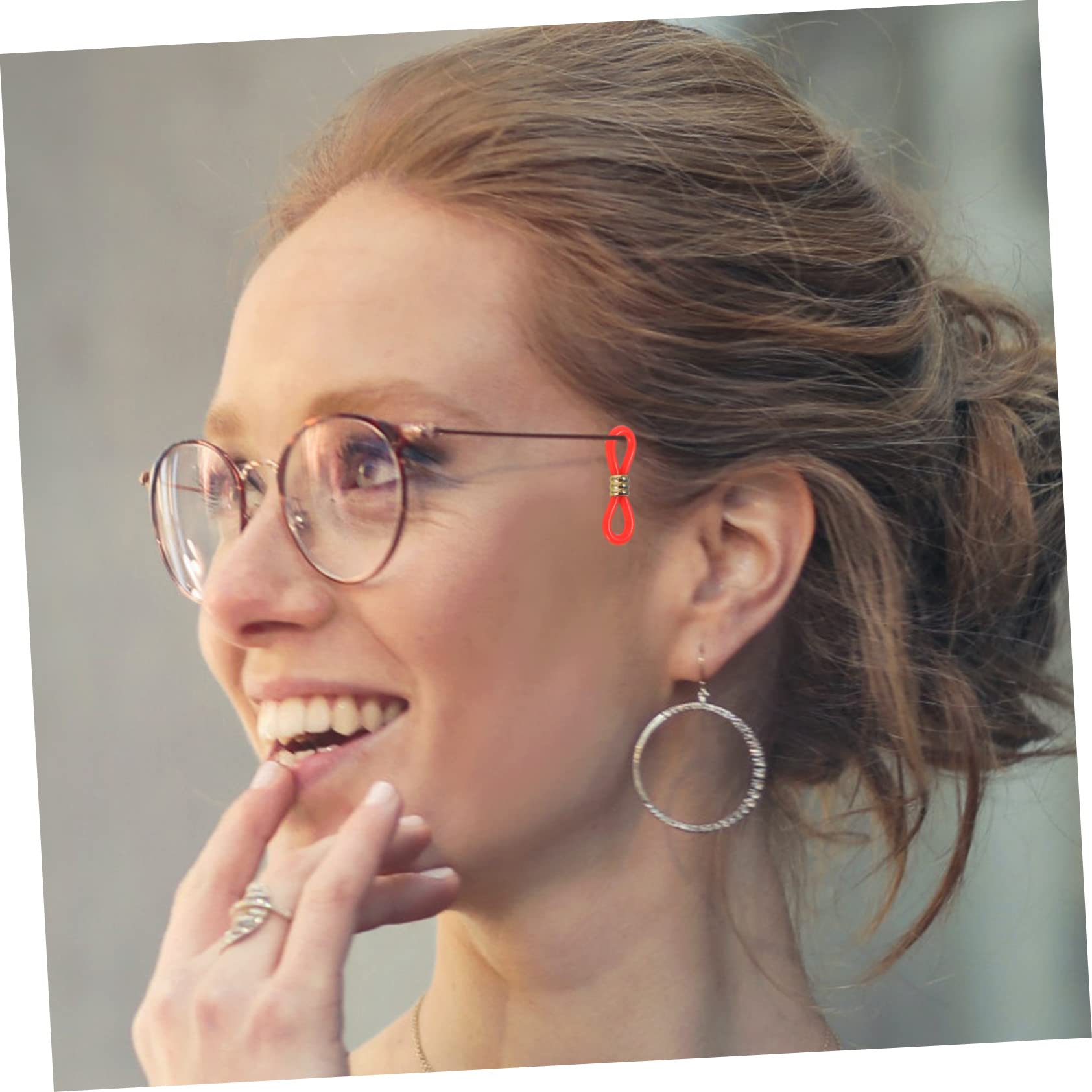 CALLARON Embouts Antidérapants Couleur Aléatoire pour Sport et Usage Quotidien en Silicone et Métal, 60 Pièces, Accessoires Réglables pour Chaînes de Lunettes