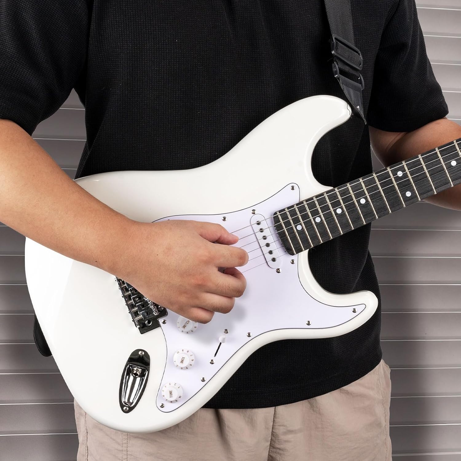 39 Inches Full Size Electric Guitar Beginner Electric Guitar Kits with 10W Amp Classic SSS Pickup Complete with Gig Bag Tuner Capo Strap Picks Guitar String Winders White