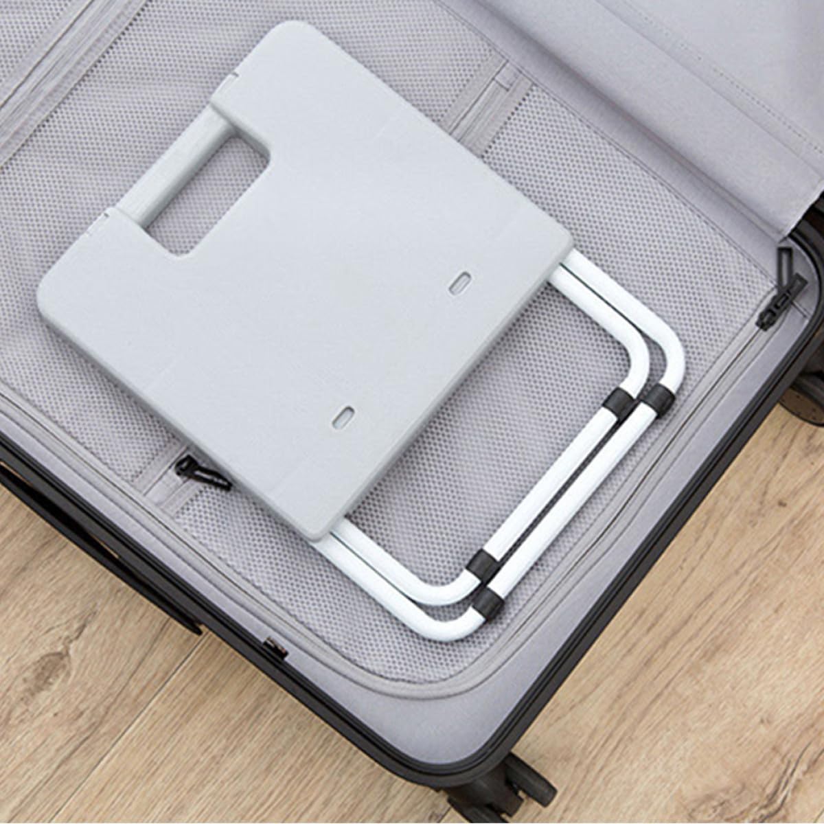 Foldable Portable Stool Non-Slip Plastic Camping Stool Lightweight Folding Garden Seat for Outdoor Hiking Fishing and Travel