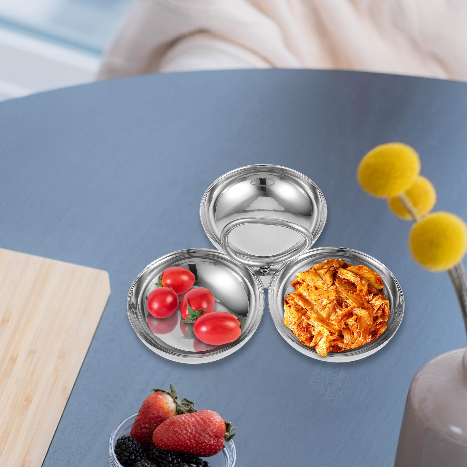 Runder Snackteller aus Edelstahl mit 3 Fächern Wiederverwendbarer Vorspeisenteller für Essenstrennung Kompakt und Vielseitig für Mittag und Abendessen