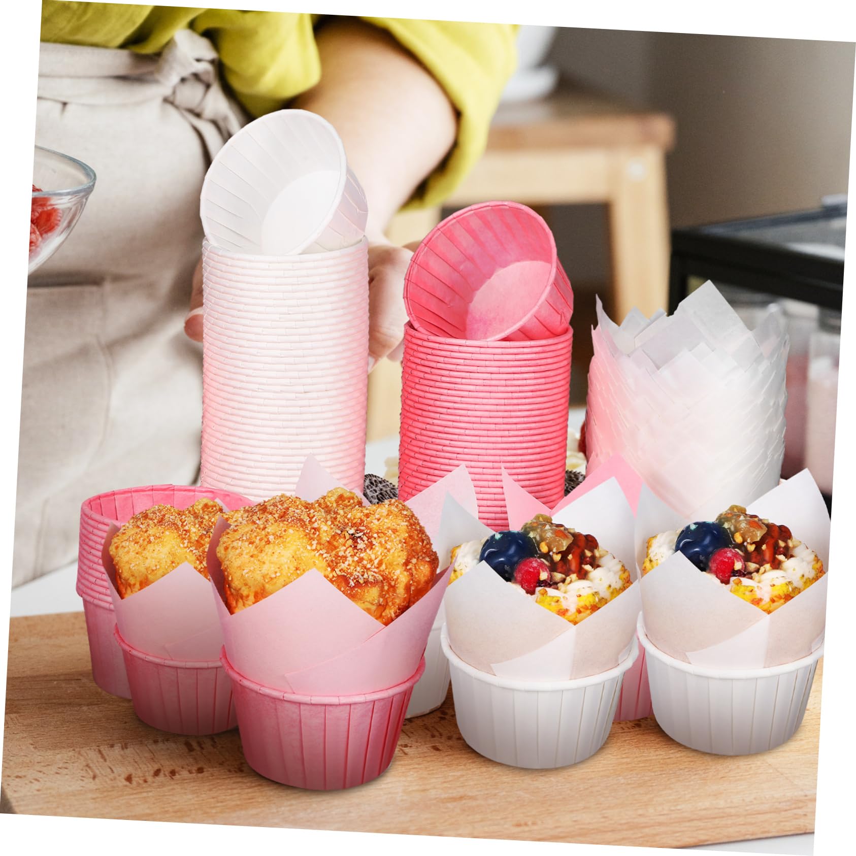 Didiseaon 200 Stück Papierförmchen für Cupcakes aus Hitzebeständigem Backpapier mit Glatter Oberfläche Vielseitig für Geburtstag und Party Geeignet