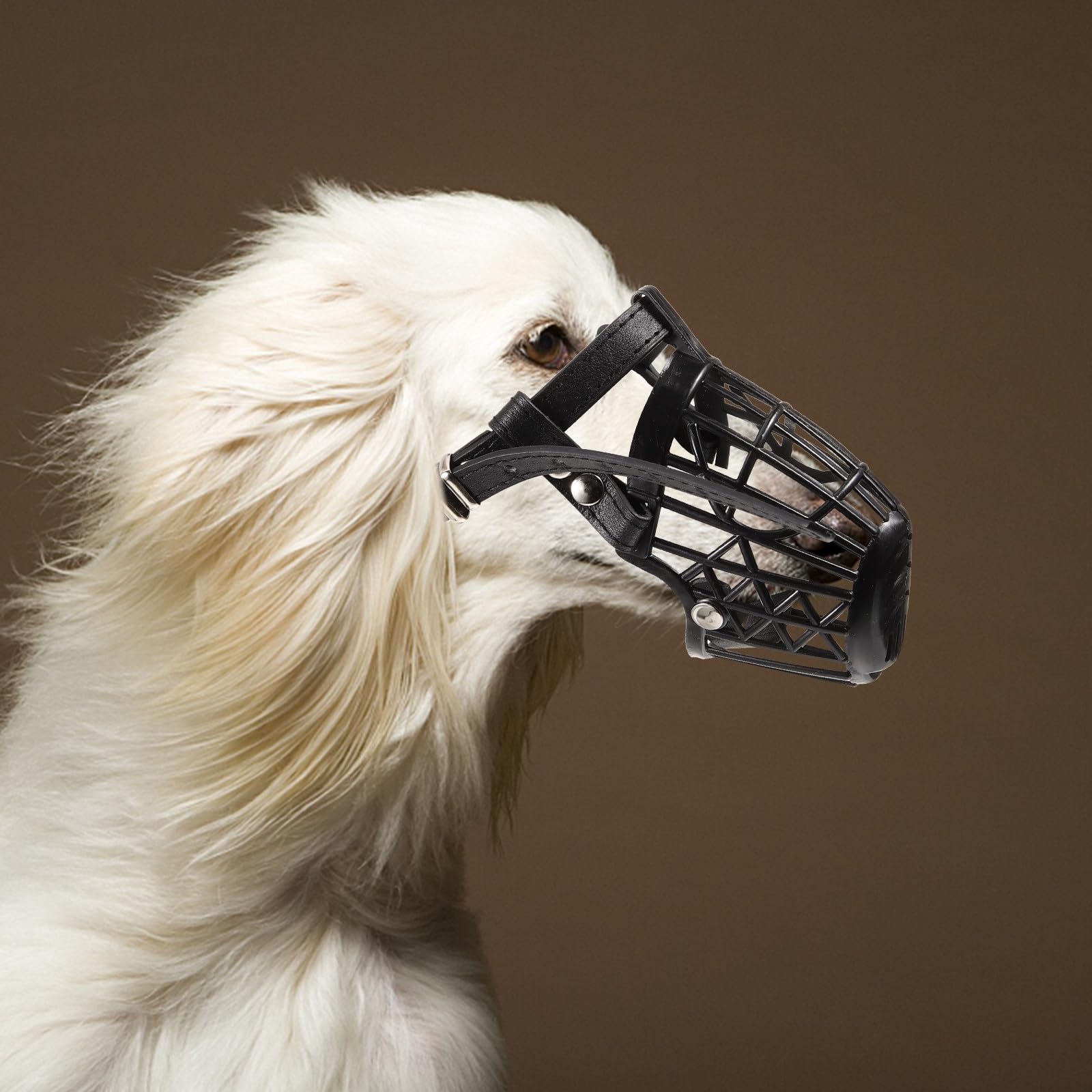KESYOO Museruola per Cane Anti-Morso con Design a Cestello in Plastica e Cinturino Regolabile in Pelle Sintetica, Confortevole e Sicura per Cani di Dimensioni Grandi e Medie