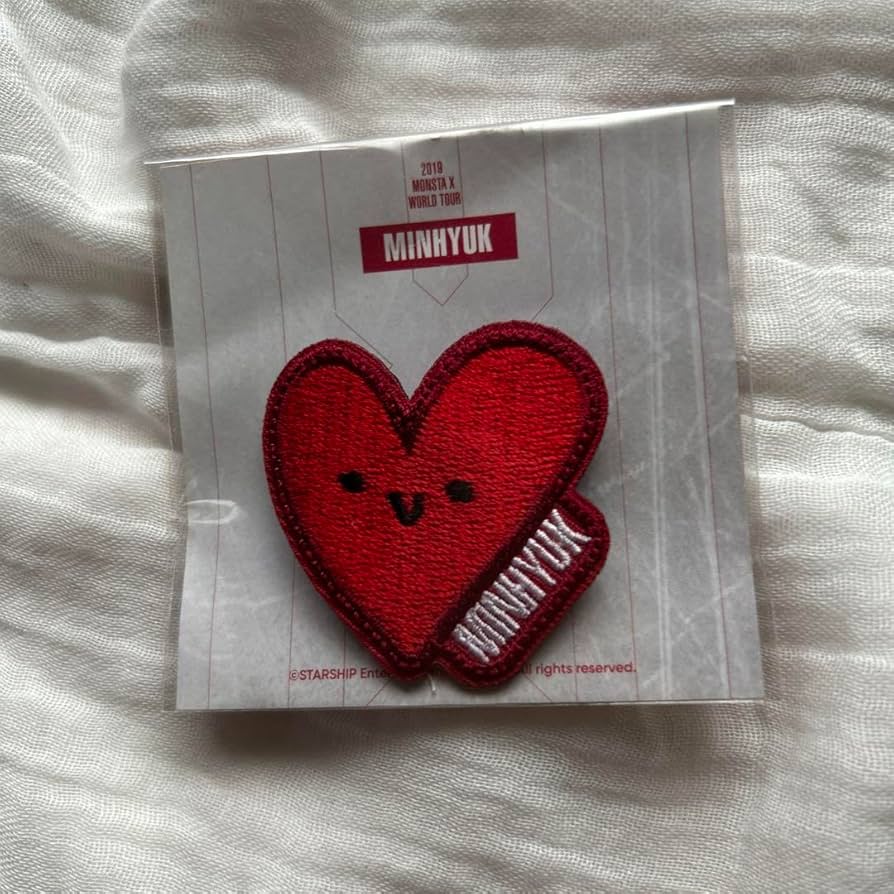 MONSTA X(モンスタエックス・モネク) ミニョク(MINHYUK) クジラ