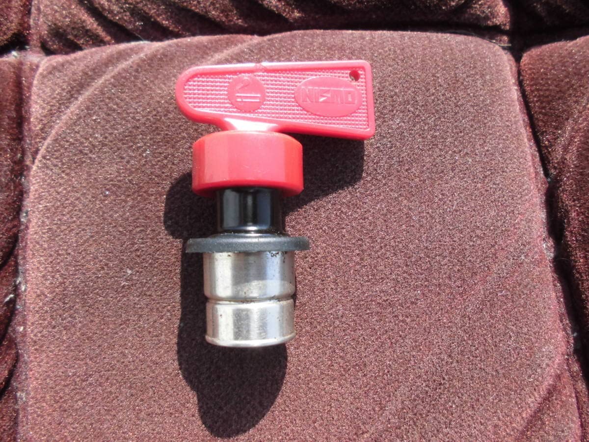 Amazon.co.jp: 廃盤 旧ロゴ NISMO キルスイッチ型 シガーライター 旧車  