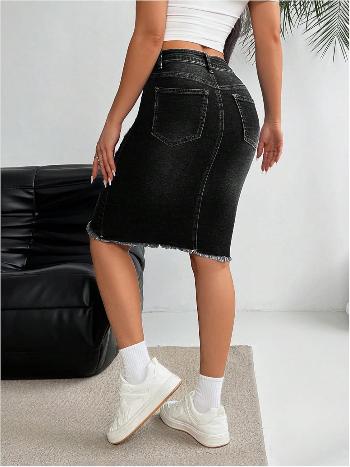 WDIRARA Women's Denim Pencil Skirt High Waisted Ripped Raw Hem Knee Length Stretch Bodycon Skirt