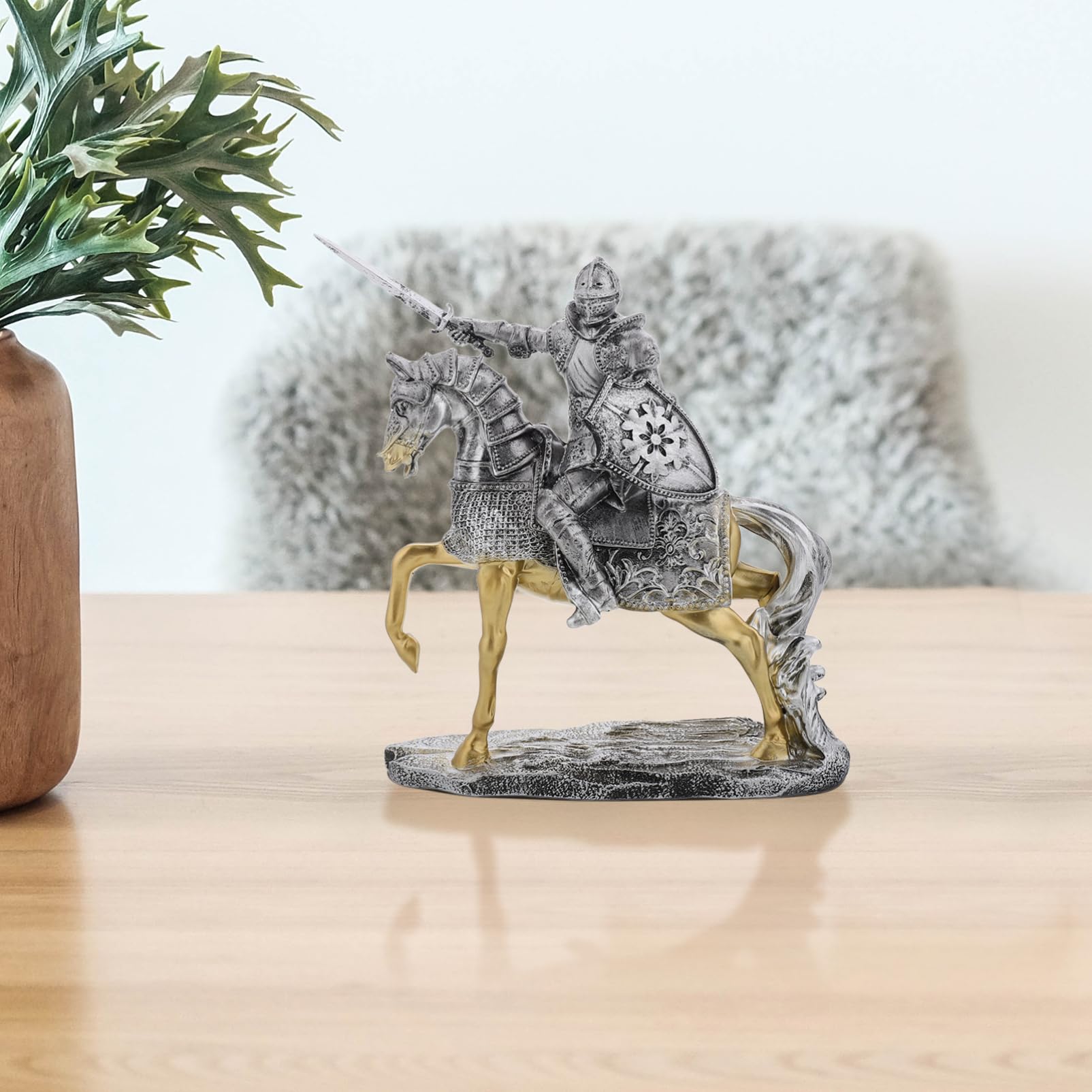 Yardwe Vintage Wachposten Statue aus Kunstharz in Silber für Deko | Mittelalterliche Ritterfigur, Schreibtisch und Wohnraumplatzierung, Feine Verarbeitung