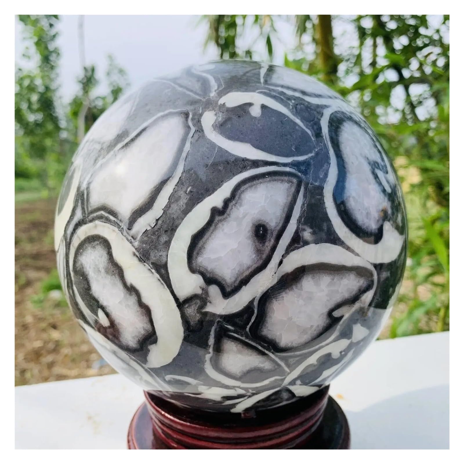 1 Boule de Cristal de Quartz en Pierre de Jaspe aux Mille Yeux, 700-750 g
