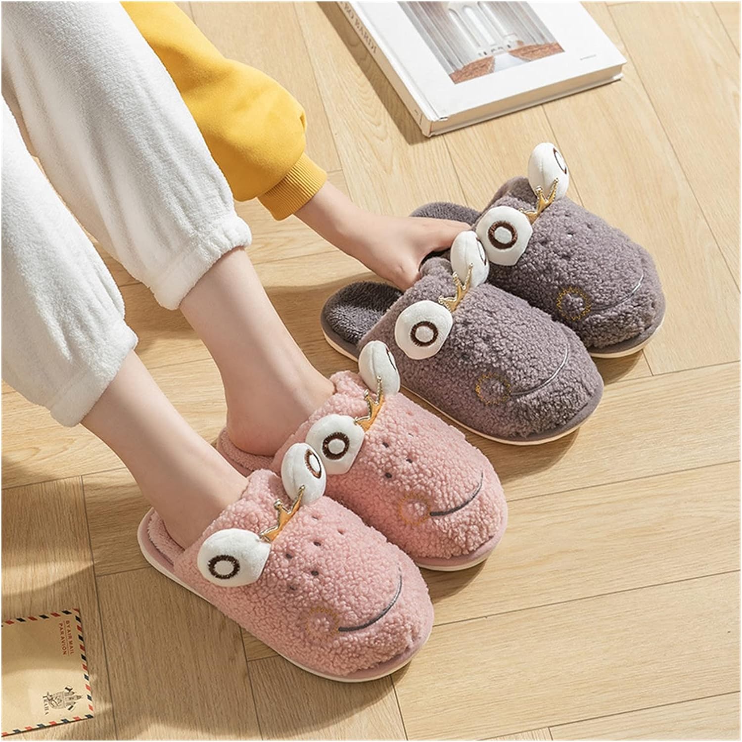 Men's slippers Slipper Female Indoorshoes Warm Frog Winter Soft Plush Fleece Slip On House Slippers For Women Mens Women's slippers