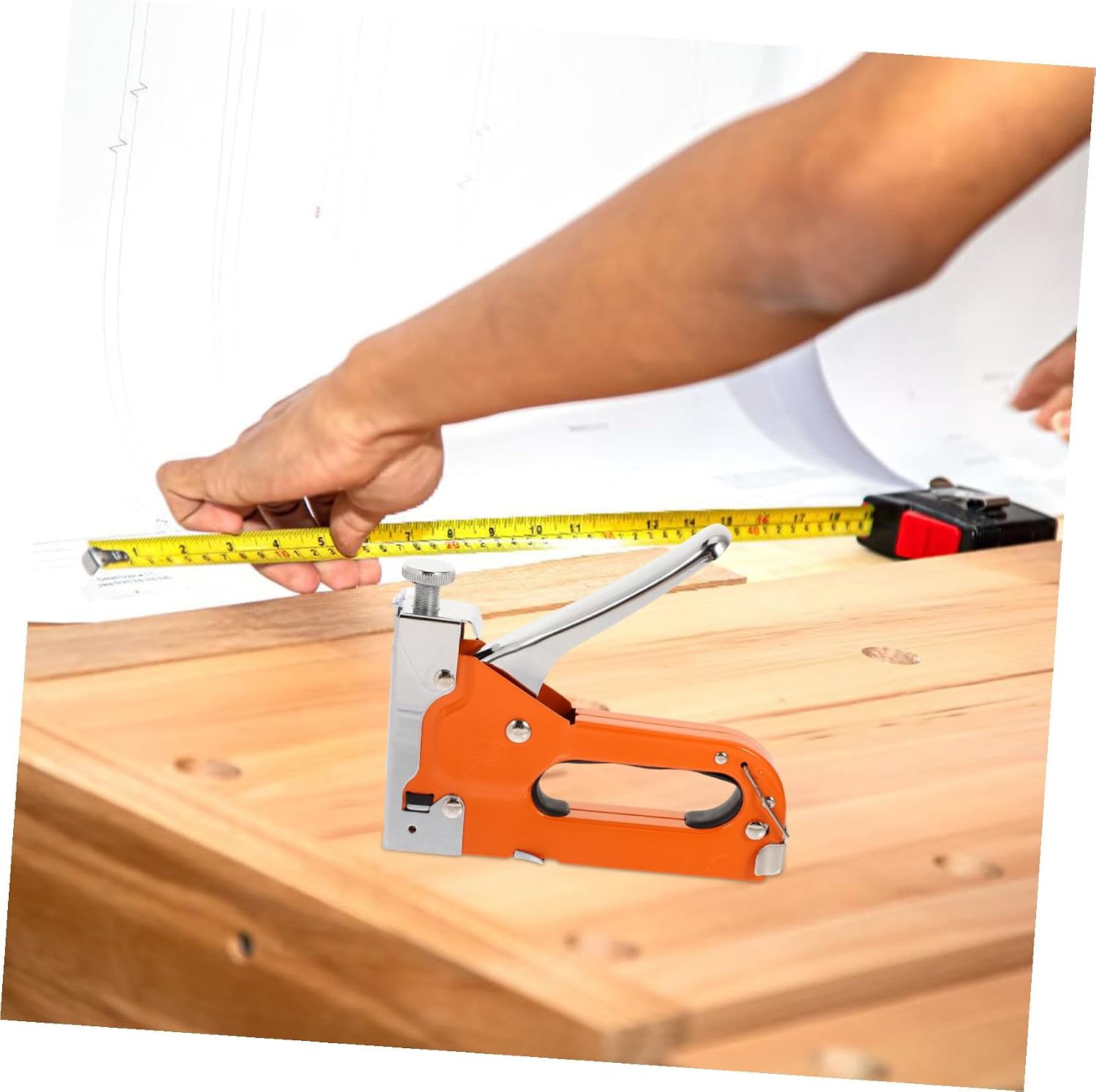 Ipetboom Heavy Duty Manual Staple Gun for Woodworking with 600 Reusable Staples Portable Upholstery for Carpentry DIY
