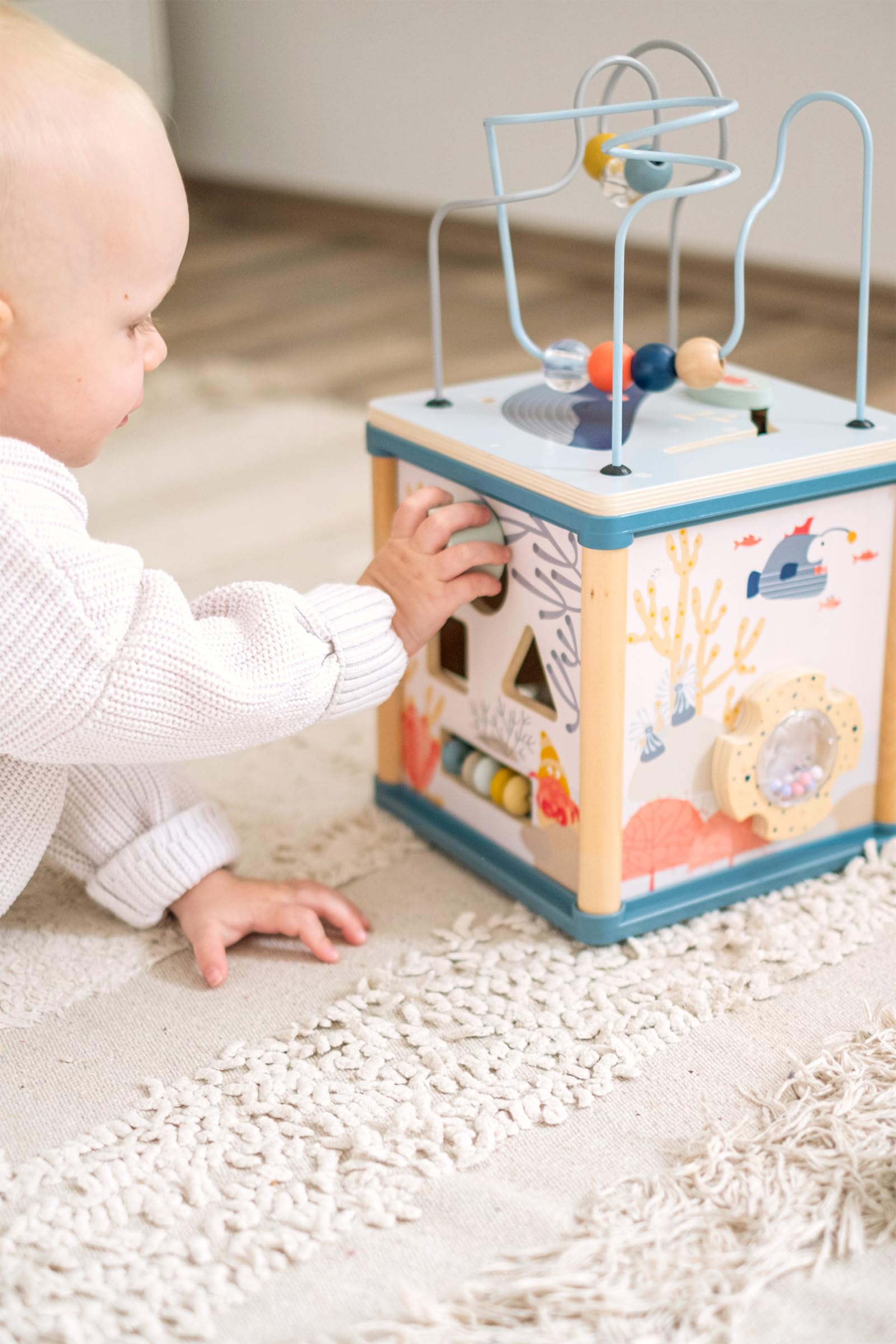 small foot cubo motore mondo subacqueo in legno, con cinque lati giocabili, per bambini da 12 mesi, art. n. 11910