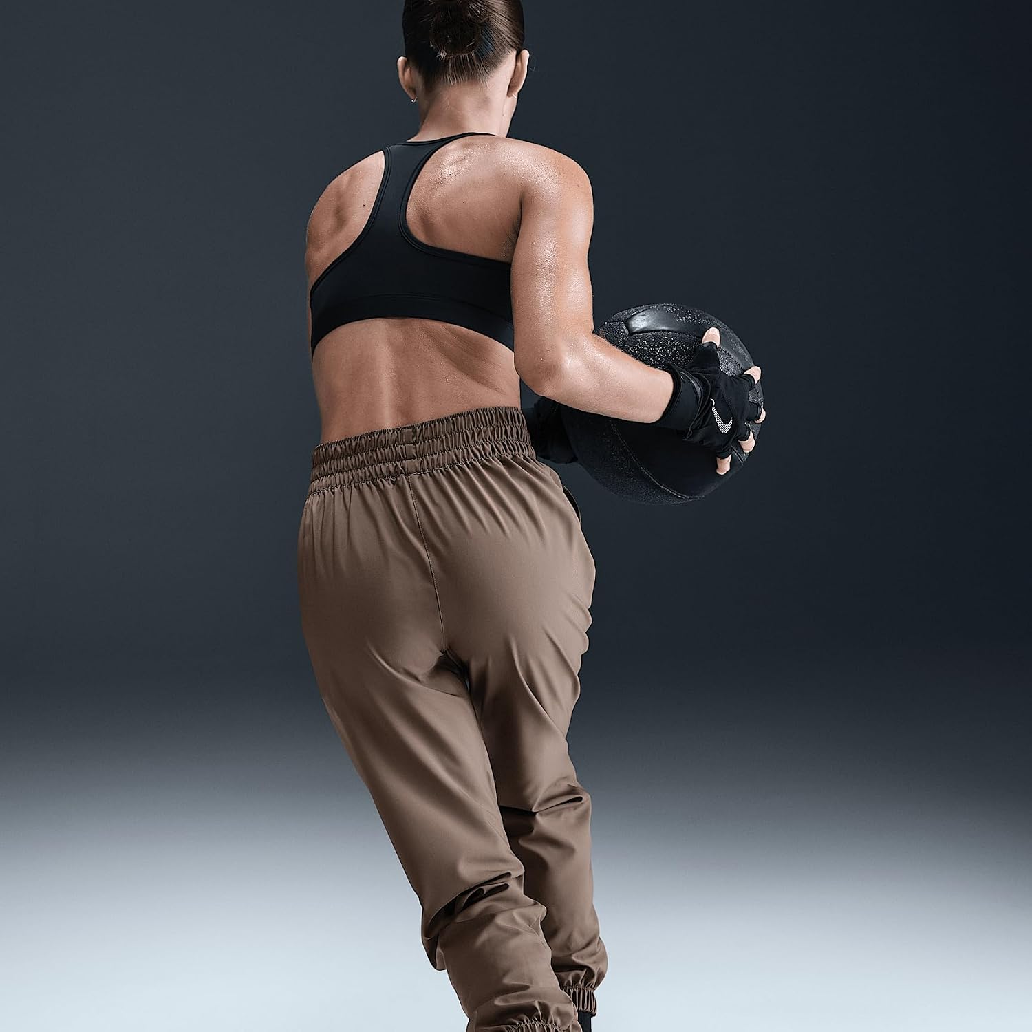 Nike One Women's Dri-FIT High-Waisted 7/8 Joggers