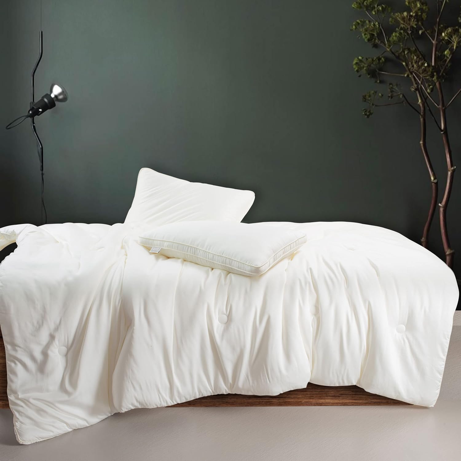 Buy SPREAD SPAIN Microfiber 200 GSM Milk AC Quilt Comforter for All