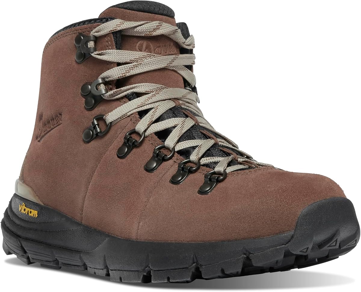 Botas de senderismo Danner Mountain 600 para mujer: parte superior de gamuza resistente al agua, forro transpirable, plantilla de triple densidad y suela de tracción Vibram | Parte superior de gamuza duradera, forro transpirable, plantilla de triple densidad y suela con tracción Vibram