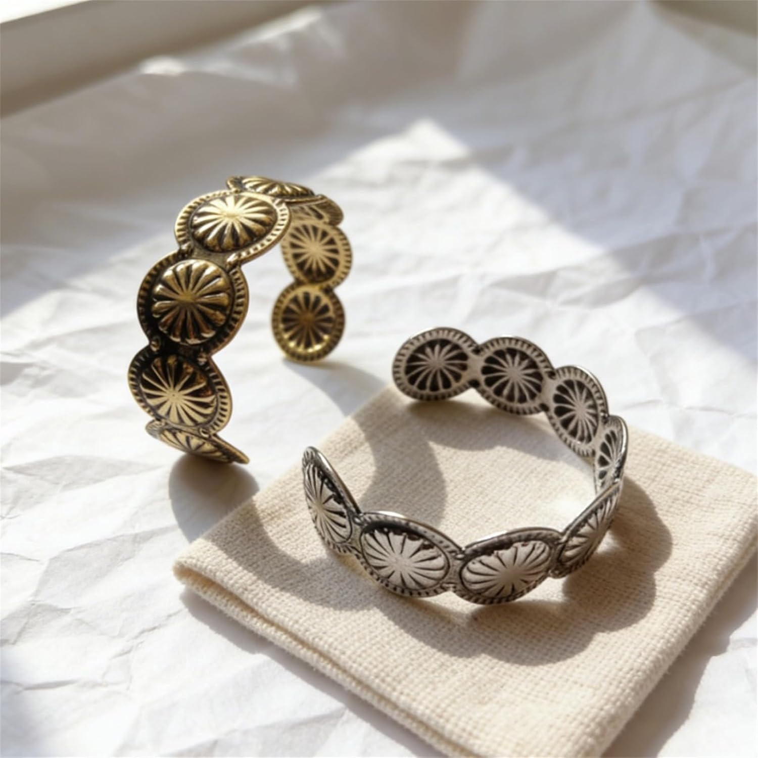 MALOYANVE Western Cuff Bracelet for Women Vintage Silver Gold Bronze Concho Sunburst Engraved Open Cuff Boho Cowgirl Cowboy Jewelry