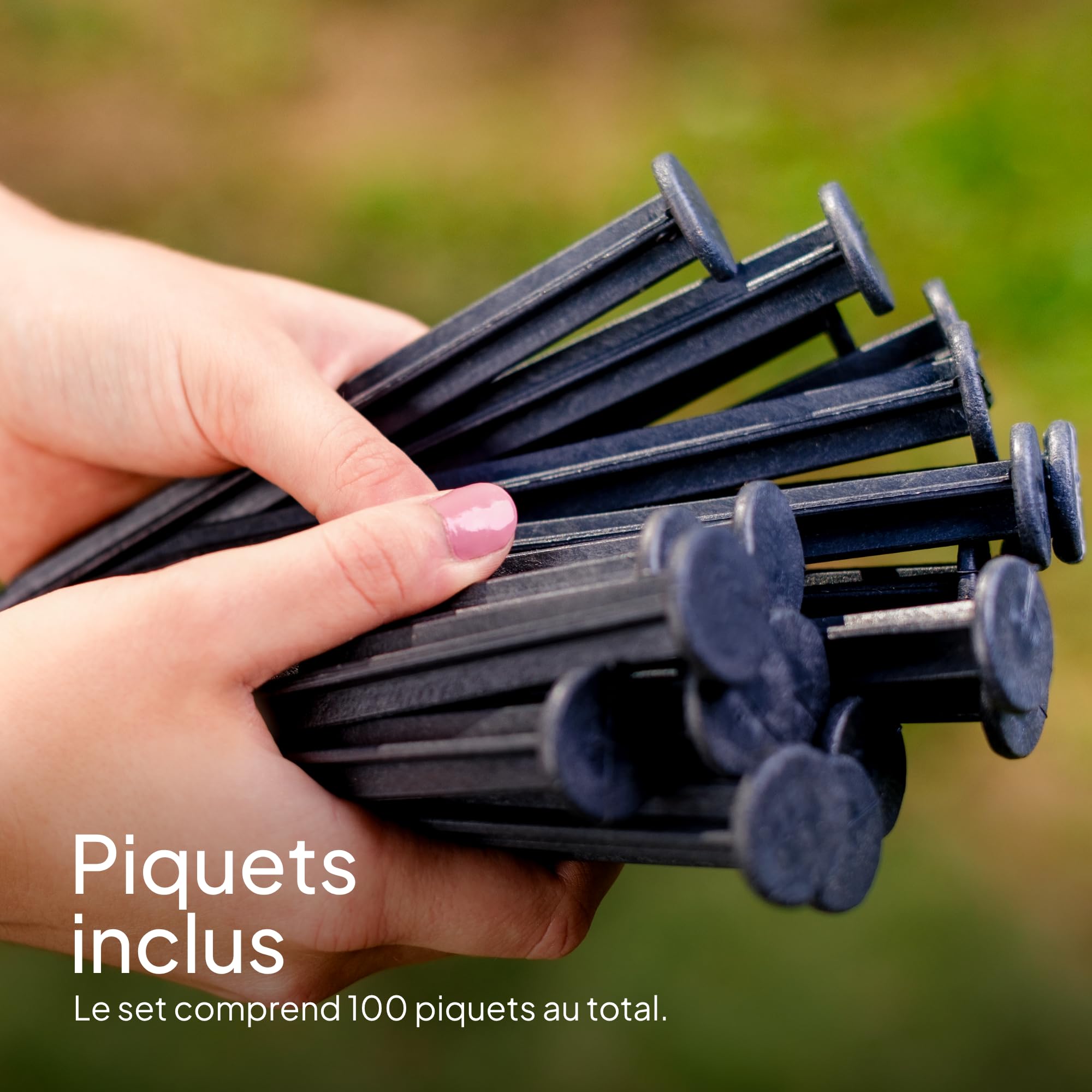 Bordure de Jardin en Plastique 24 mètres avec 100 Piquets d'ancrage - Bordurette de Pelouse Flexible, Utilisation Facile - 24 Bordures de Gazon (Largeur 1 m, Hauteur 78 mm)
