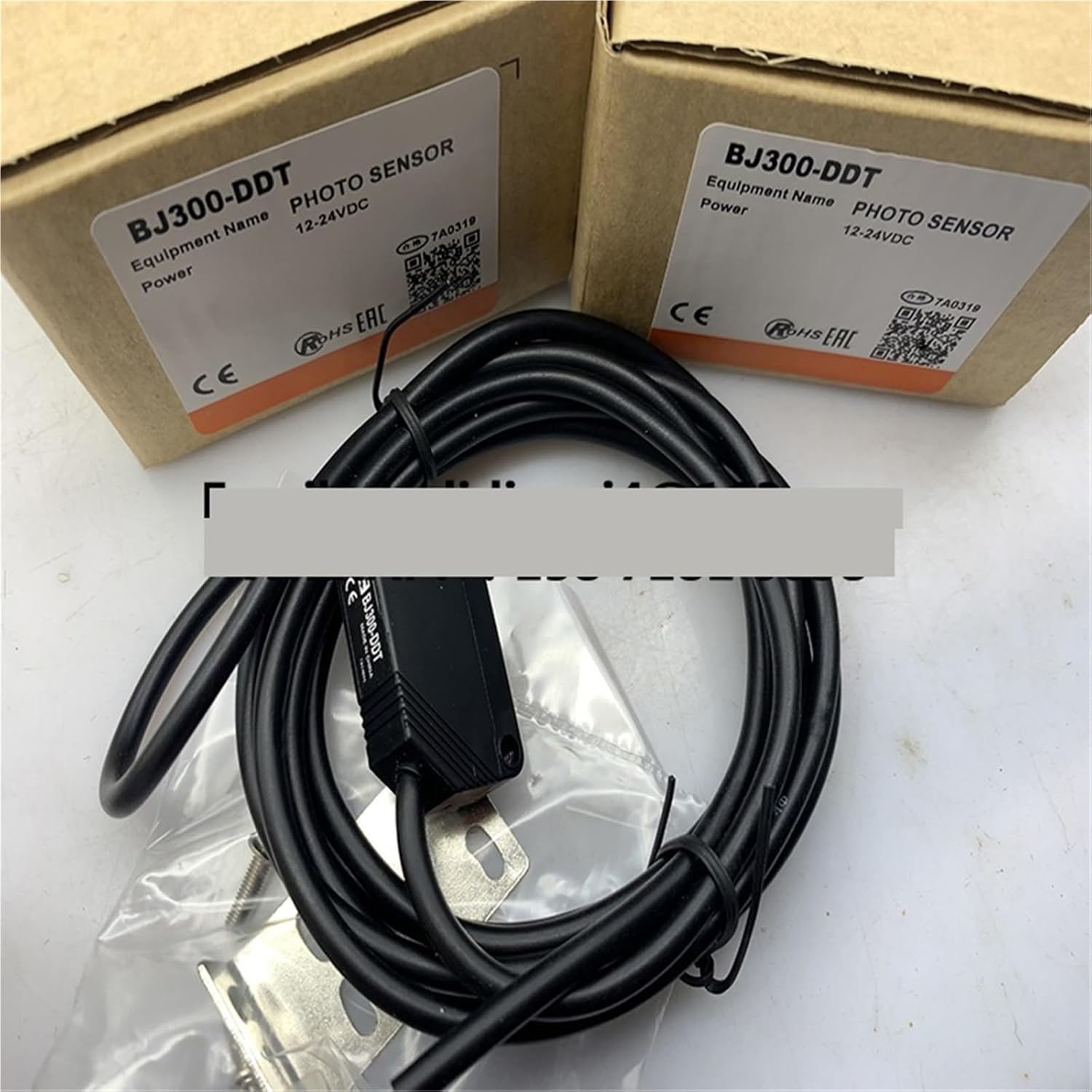1pcs Sensor BJ100-DDT BJ100-DDT-P BJ300-DDT BJ300-DDT-P BJ1M-DDT-P BJ1M-DDT BJ3M-PDT(BJ300-DDT)