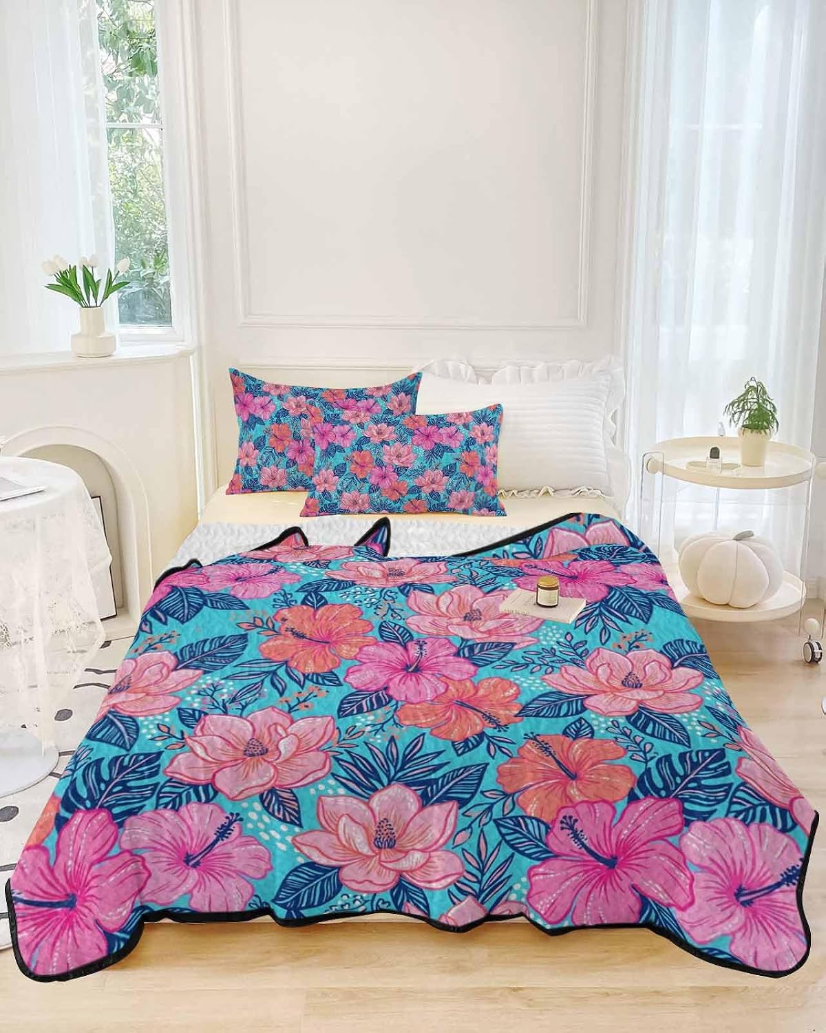 Queen Size Quilt Set, Exotic Pink Red Floral Blue Leaves Lightweight Bedspread Coverlet Set Soft Microfiber Summer Quilt with 2 Pillow Shams, Boho Tropical Plants 3 Piece Comforter Bedding Set