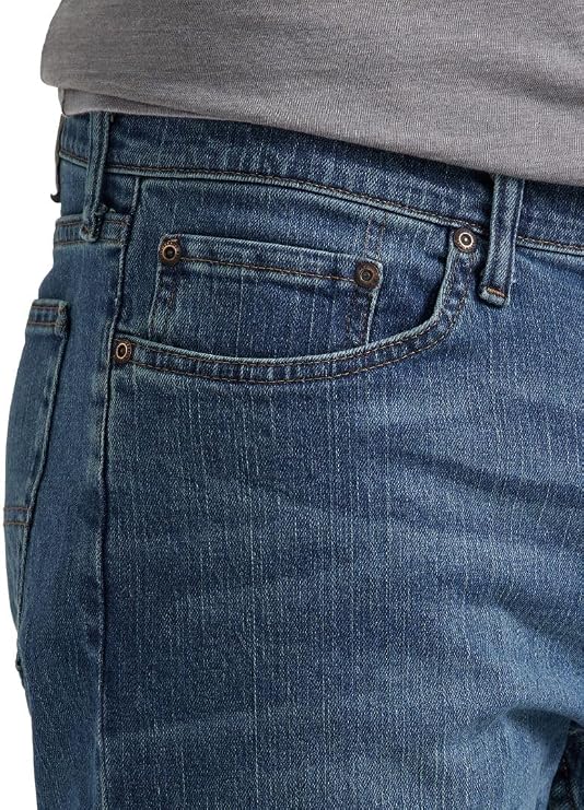 Wrangler Authentics Men's Regular Fit Comfort Flex Waist Jean