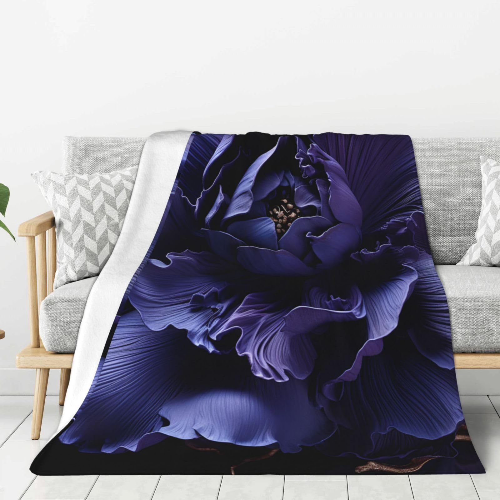 Couverture polaire en flanelle de luxe avec texture florale gravée violette