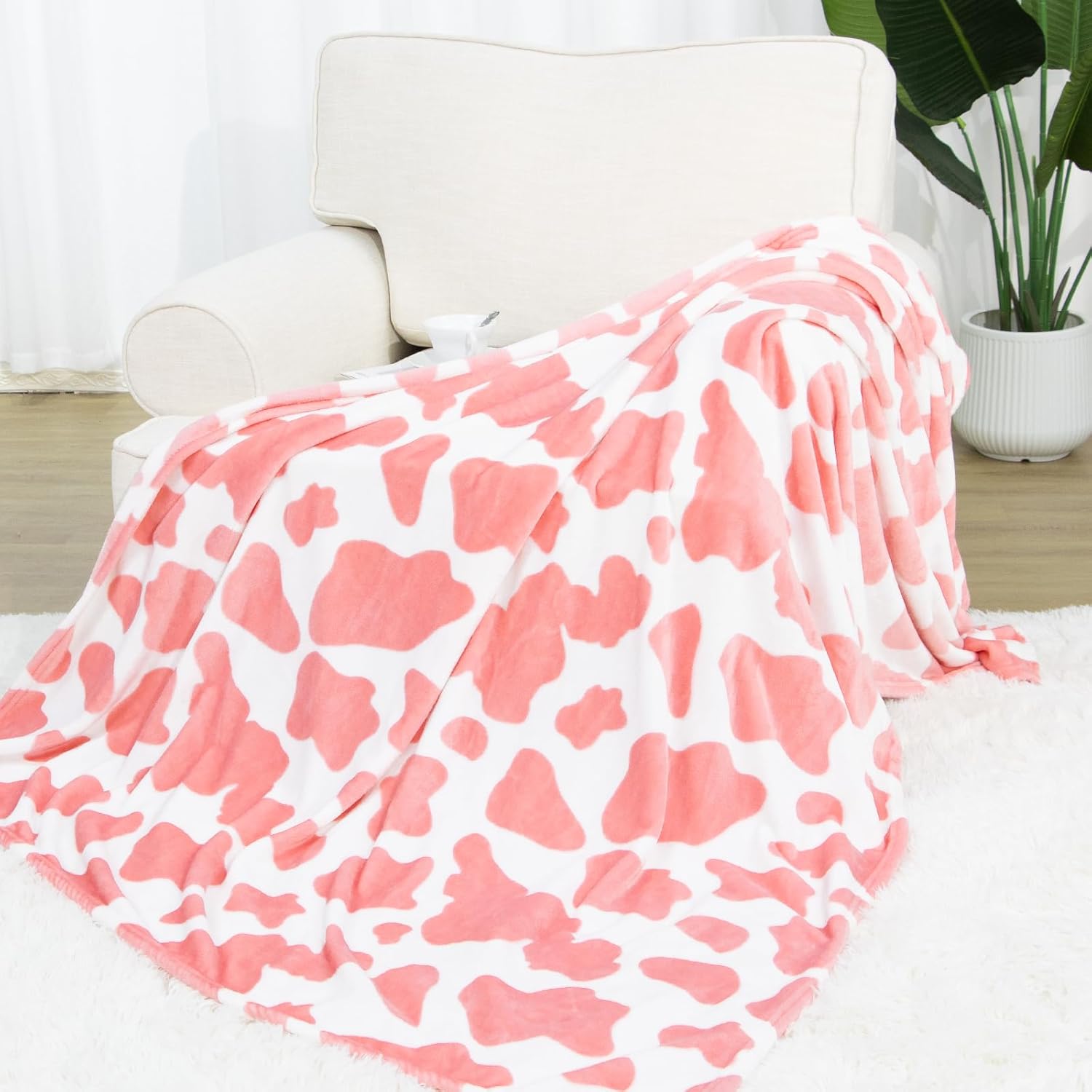 cow print Pink Blanket for Bed – Fuzzy Soft Blush Pink Fleece Blanket Throws for Couch, Pastel Cozy Dorm Room Decor for Girls for Women, All Seasons Bedding 50″x60″