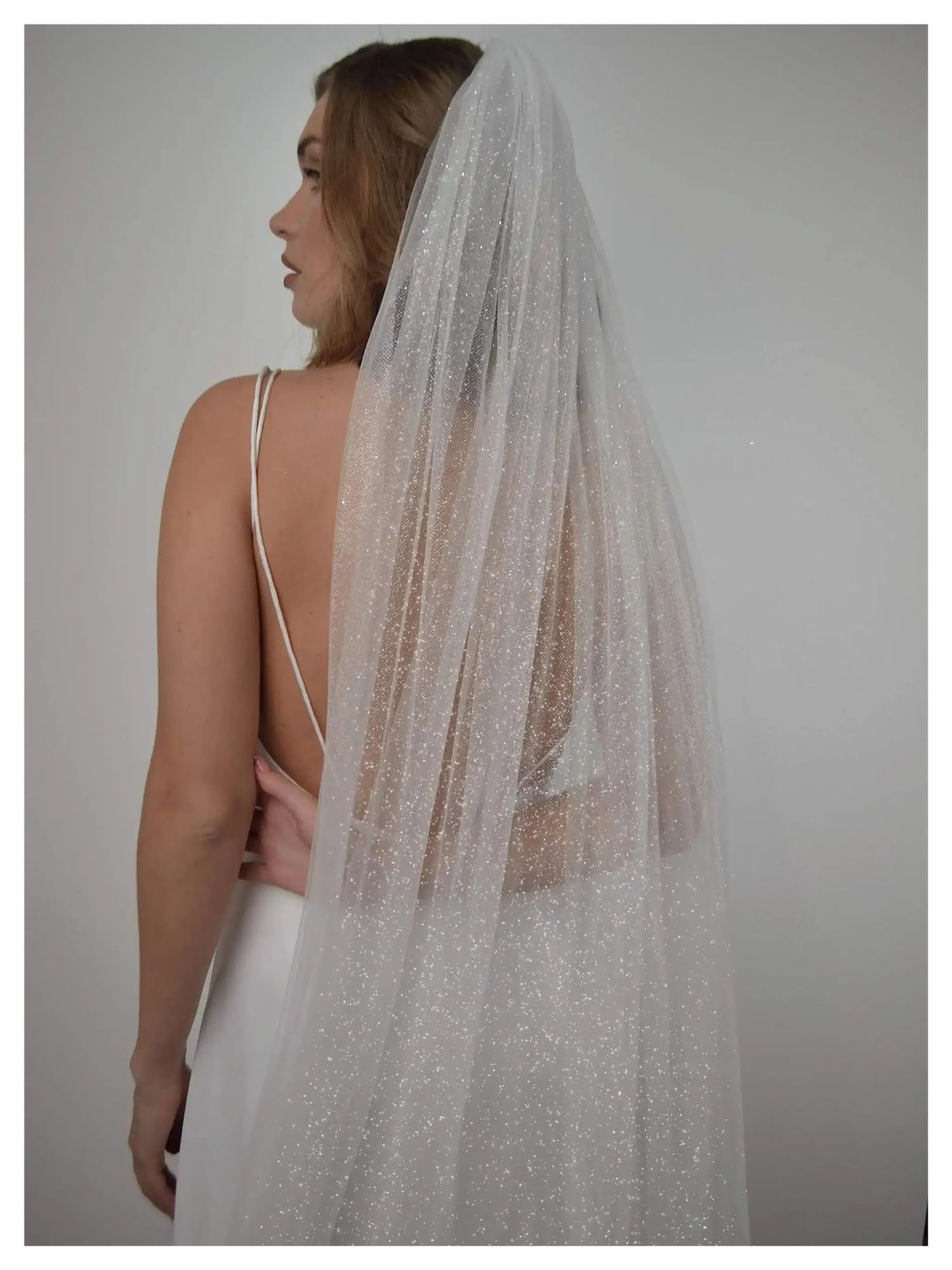 Langer, funkelnder Brautschleier, luxuriöser, glänzender Hochzeitsschleier in goldenen Farbtönen mit Pailletten, Schleier in Kathedralenlänge mit Kamm(Off white,300cm)