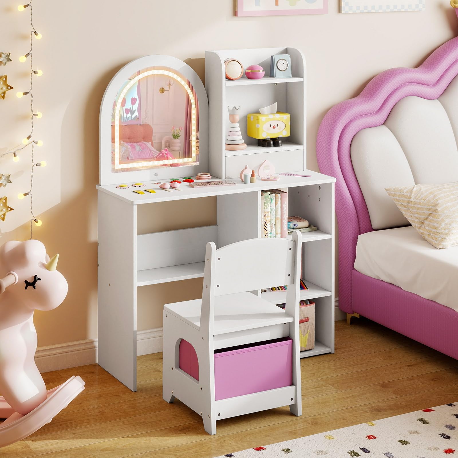 COSTWAY Toeletta Trucco per Bambina con Sgabello, Tavolo Trucco in Legno con Specchio Luci LED, Ripiani Aperti, 3 Ganci e Cassetto, Set Mobile da Principessa con 5 Giocattoli per 3+ Anni (Bianco)