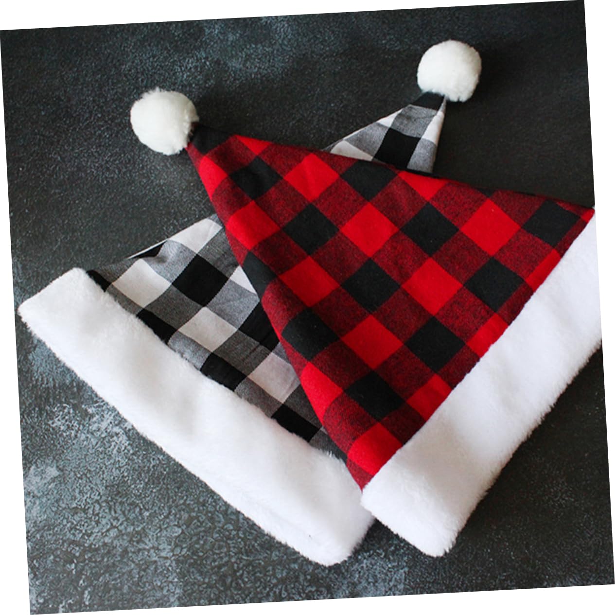 ABOOFAN Chapeau de Noël Classique Bonnet de Père Noël Accessoire pour Unisexe avec Motif à Carreaux pour Décoration et Photos