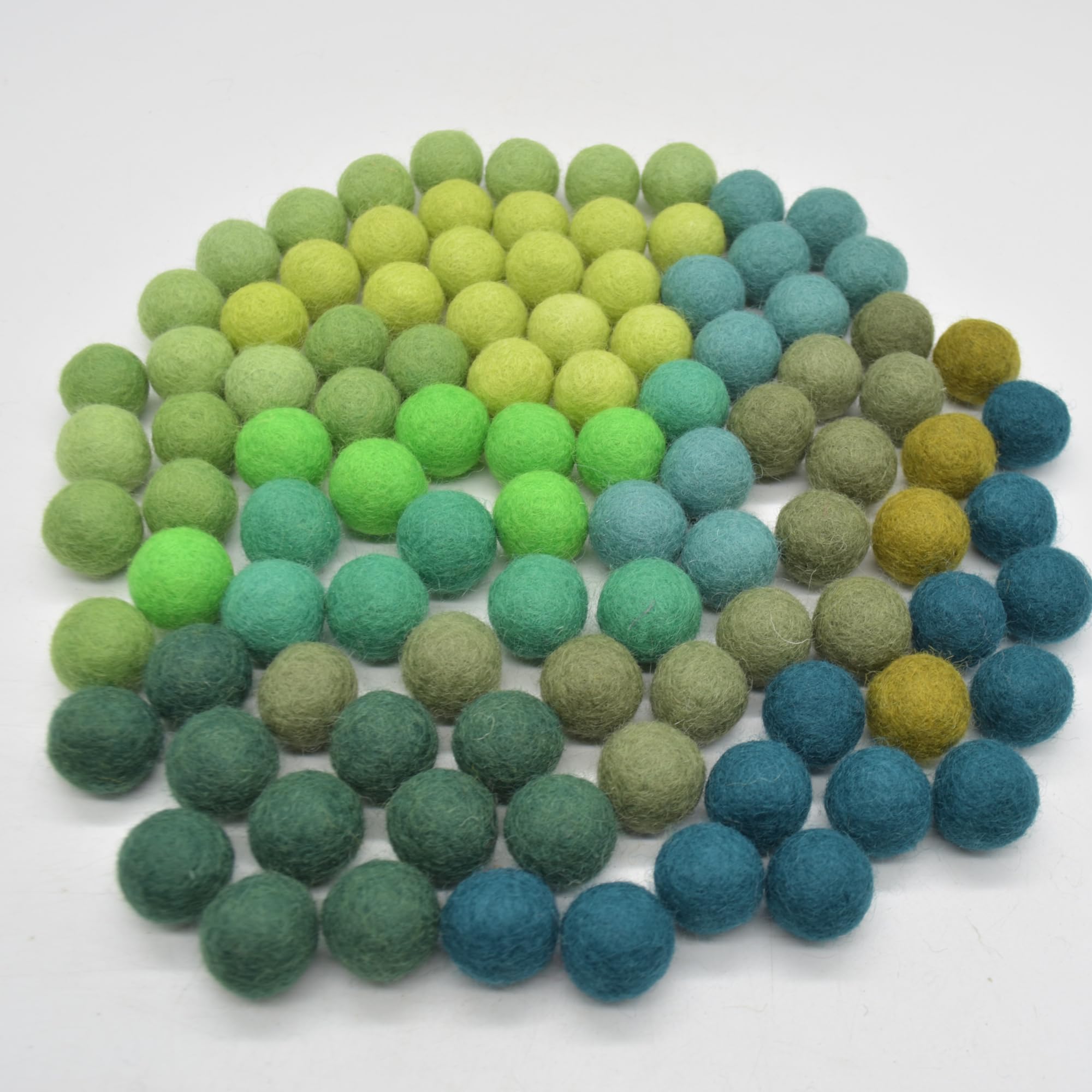 Oriental Direct Green Colours 100% Wool Felt Balls 2Cm - 100 Count