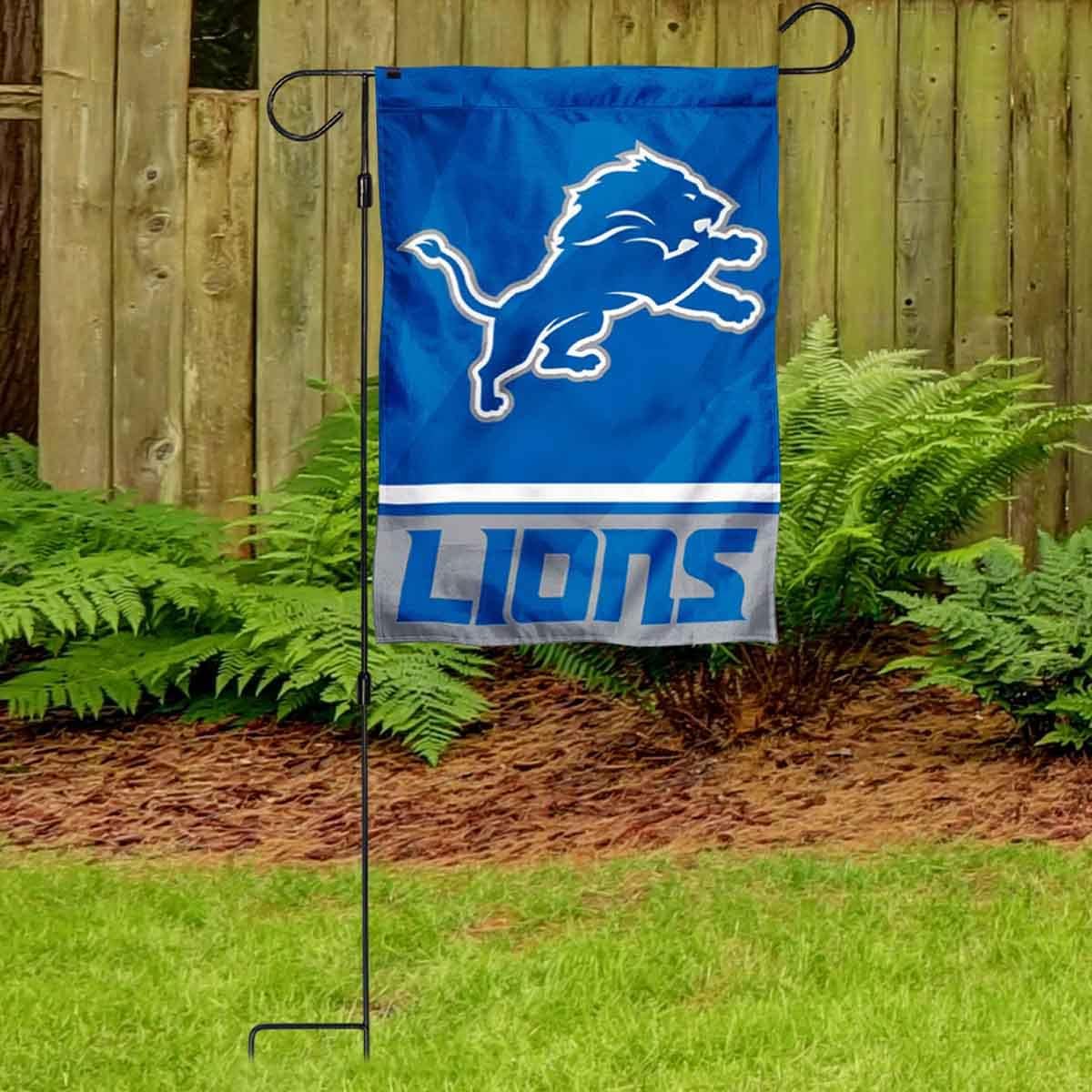 Lions Garden Flag and Stand Pole Holder Mount - Image 3