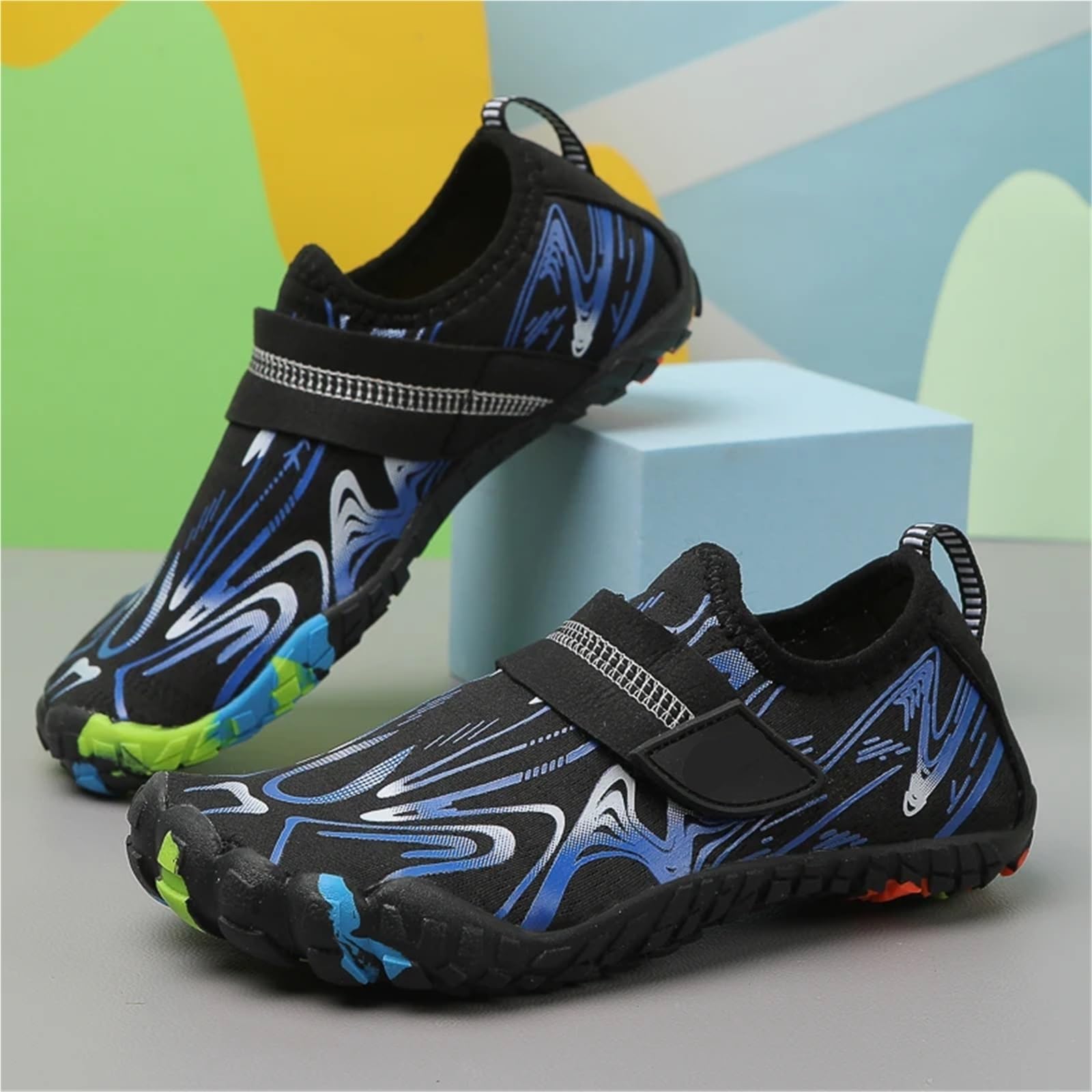 Zapatos De Agua Zapatos de agua estudiantes descalzos de secado rápido zapatos de natación de playa zapatos acuáticos zapatos de fitness for correr en interiores verano Para Surfear, Bucear(Black,35)