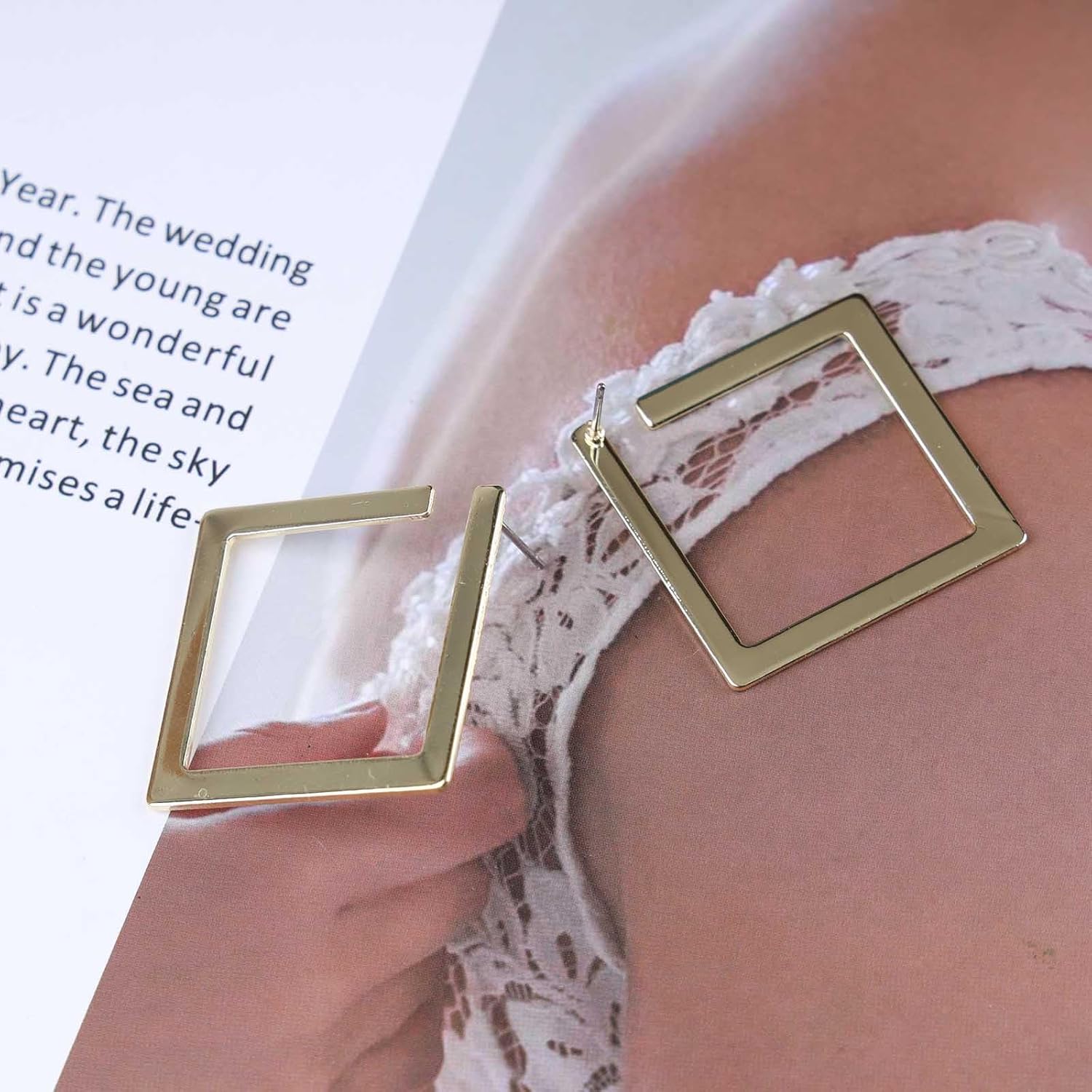 Andelaisi Boho Hollow Square Stud Earrings Vintage Metal Square Earrings Gold Square Geometric Earrings Personalized Square Dangle Earrings Jewelry for Women and Girls - Image 6