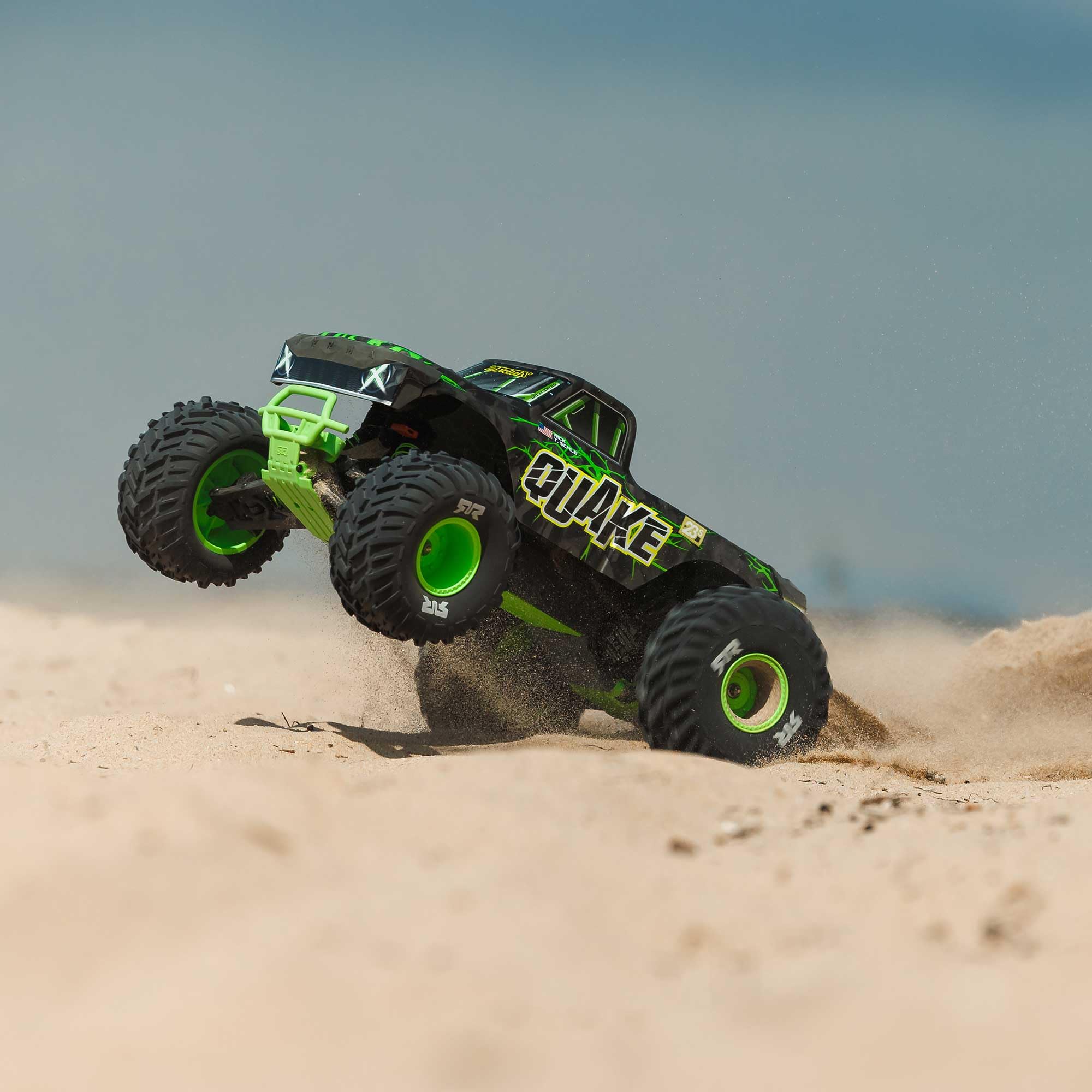 ARRMA 1:10 Quake 223S DSC 2WD RTR Brushless Monster Truck Basher – Ready-to-Run, bis 80 km/h schnell, Robustes Design, 2S/3S kompatibel, ohne Akku & Ladegerät, Grün