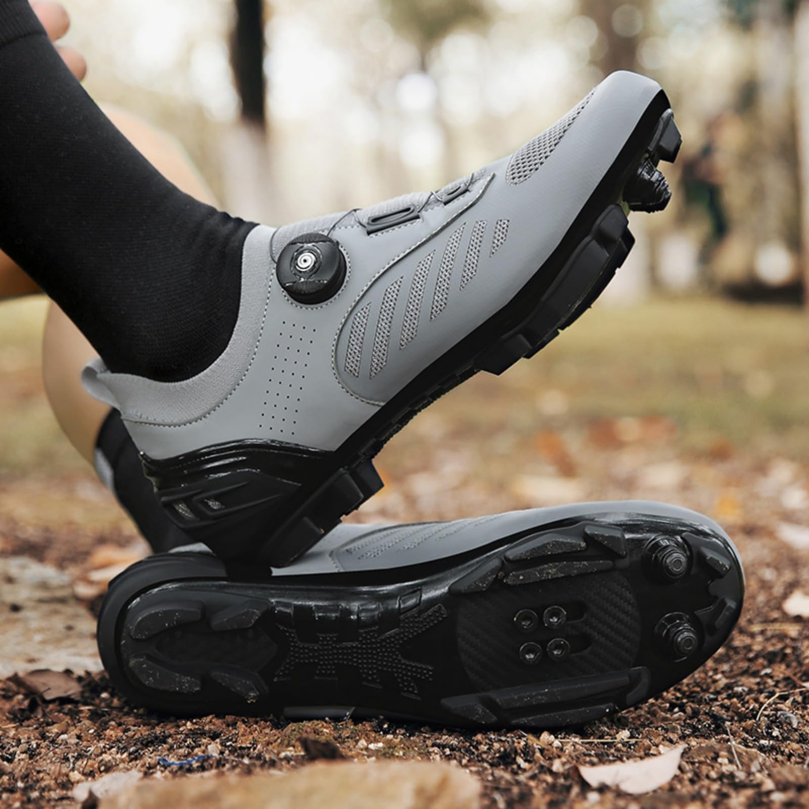 Mateju Chaussure VTT Homme Femme, 36-46 EU Chaussure VTT Homme Automatique avec 2 Pointes Antidérapantes Antidérapant et Respirant Extérieur Sport