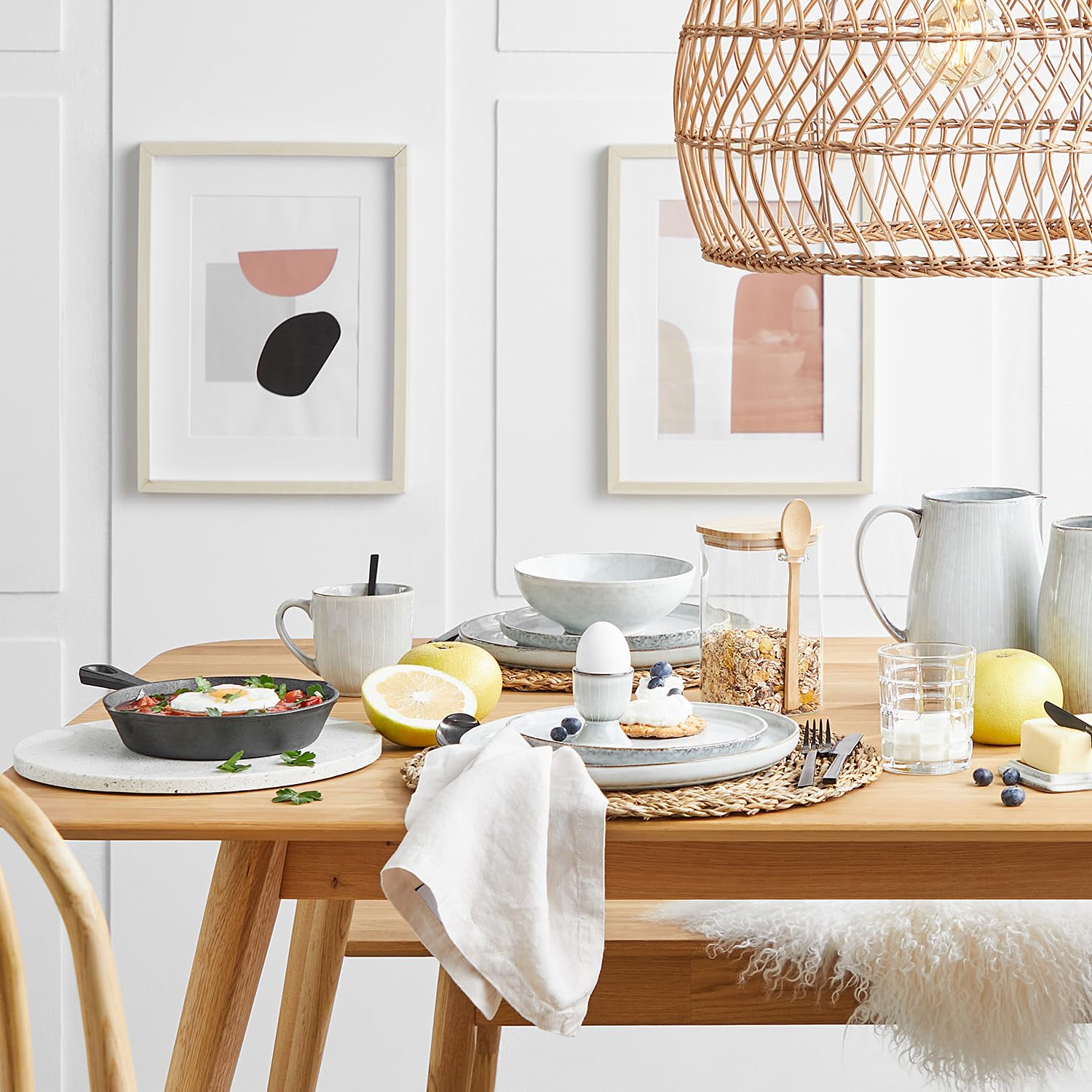 BUTLERS Teller 8er Set Geschirrset HENLEY Steinzeug Geschirr Set 8-tlg. Tafelservice | Teller 21cm Speiseteller 27cm | Landhausstill reaktive Glasur | Mikrowellen- & spülmaschinenfest