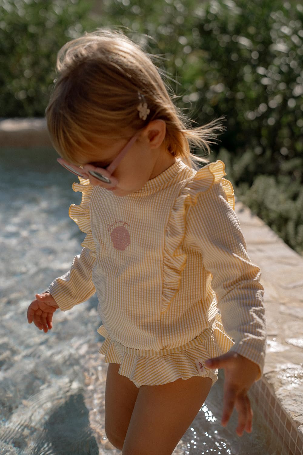 Little Dutch CL25038327 Schwimmshirt mit Rüschen Langarm - Ocean Treasures gelb (Gr. 86/92)