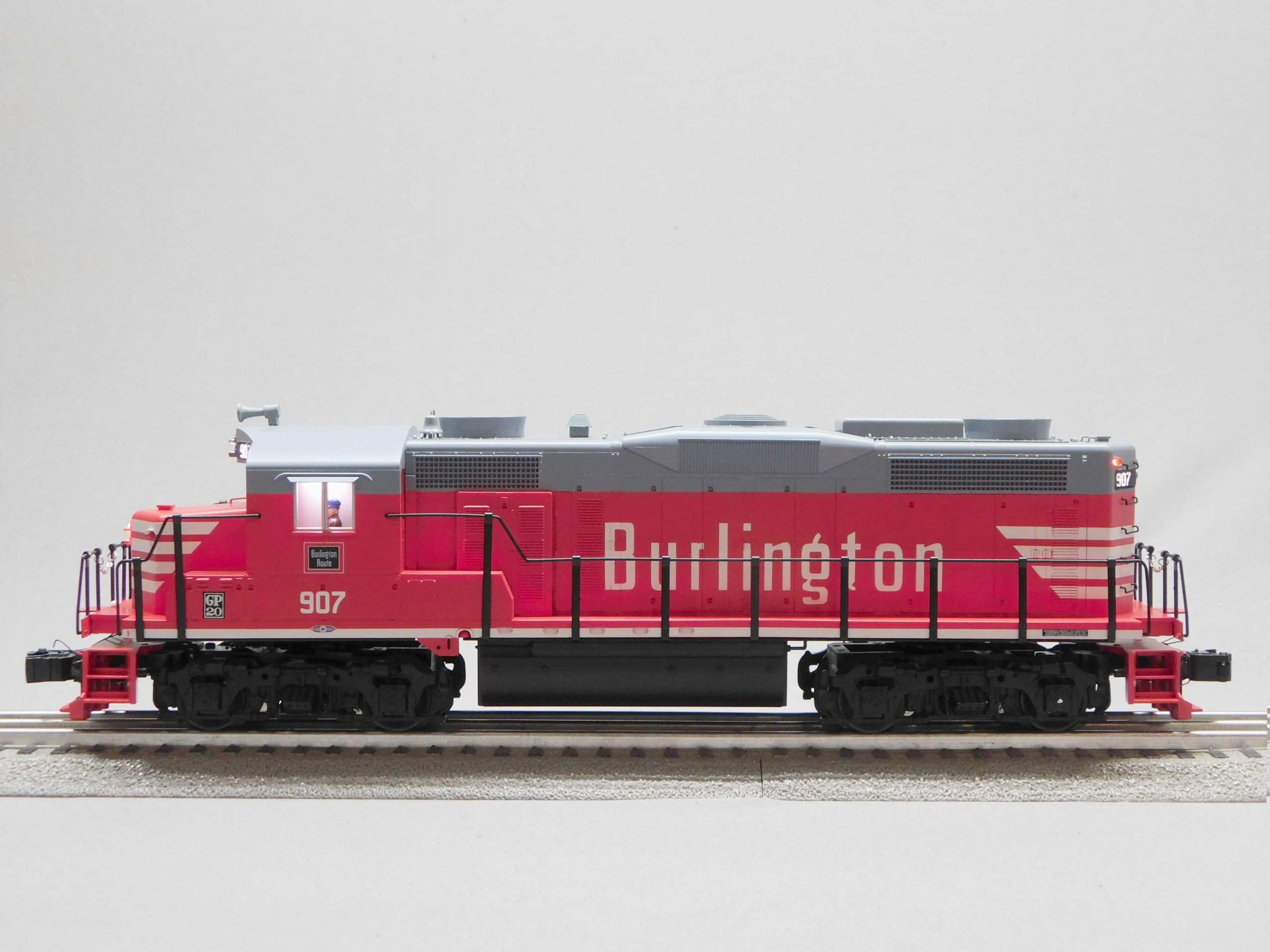 Lionel Chicago Burlington & Quincy Legacy GP20#907 Diesel Engine 2333561