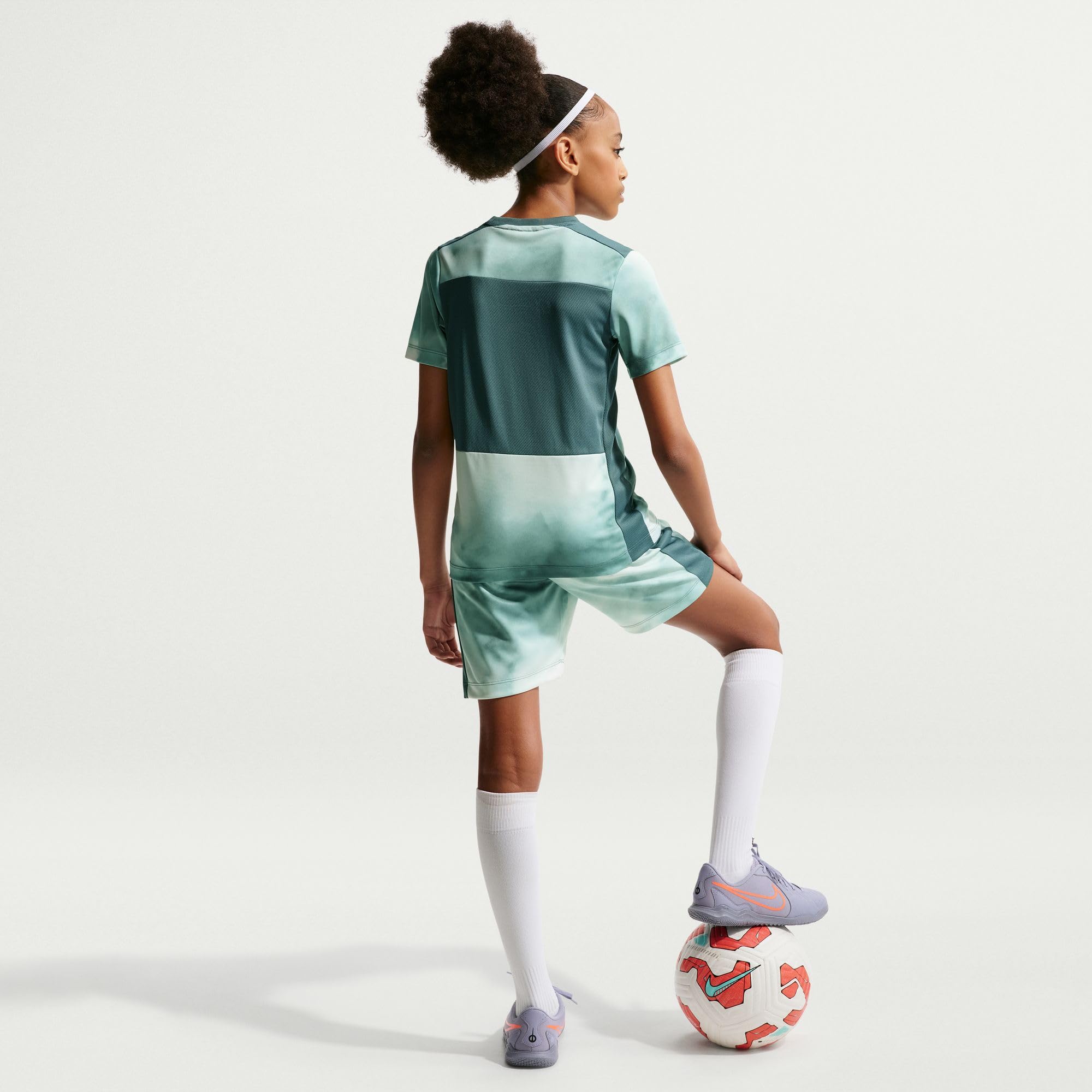 NIKE Top piłkarski z krótkim rękawem Uniseks - dzieci Nike Academy+ Dri-fit Kurzarm-fußballoberteil Für Ältere Kinder