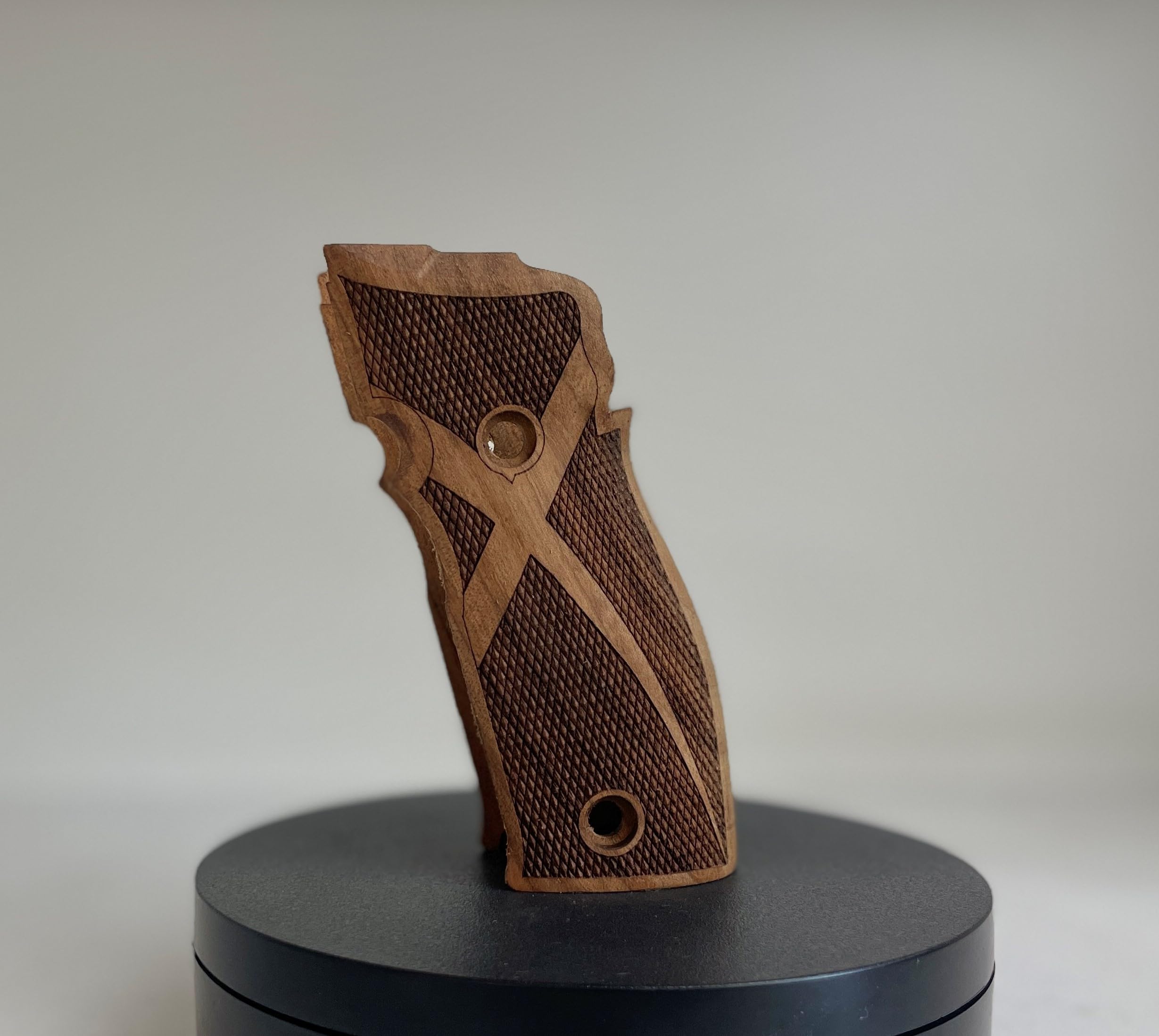 Marca Sıg Sauer P 226 SAO/X-Five/X-Six Impugnatura speciale in legno di noce