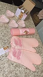 Amazon.com: Paris Hilton That's HOT Pink Oven Mitt Set, Heat Resistant ...
