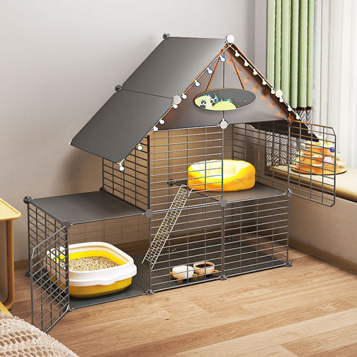 Enclos et marches pour chat avec réseau métallique pour créer un grand espace de jeu