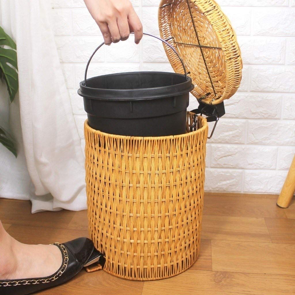 Pattumiera a pedale in design rattan con inserto estraibile e volume di 20 litri in piacevole marrone – per il bagno, la cucina o l'ufficio