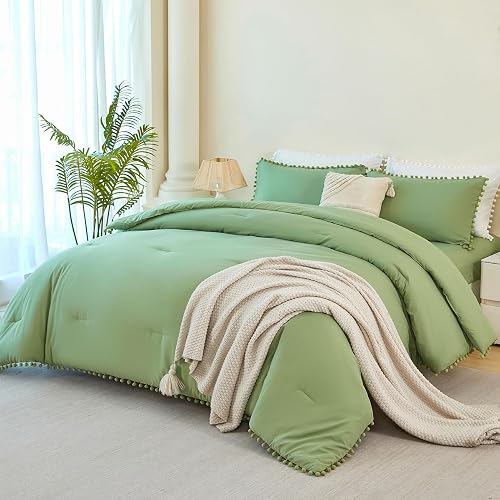 PERFEMET Green Comforter Set Queen Size 5 Pieces Boho Pom