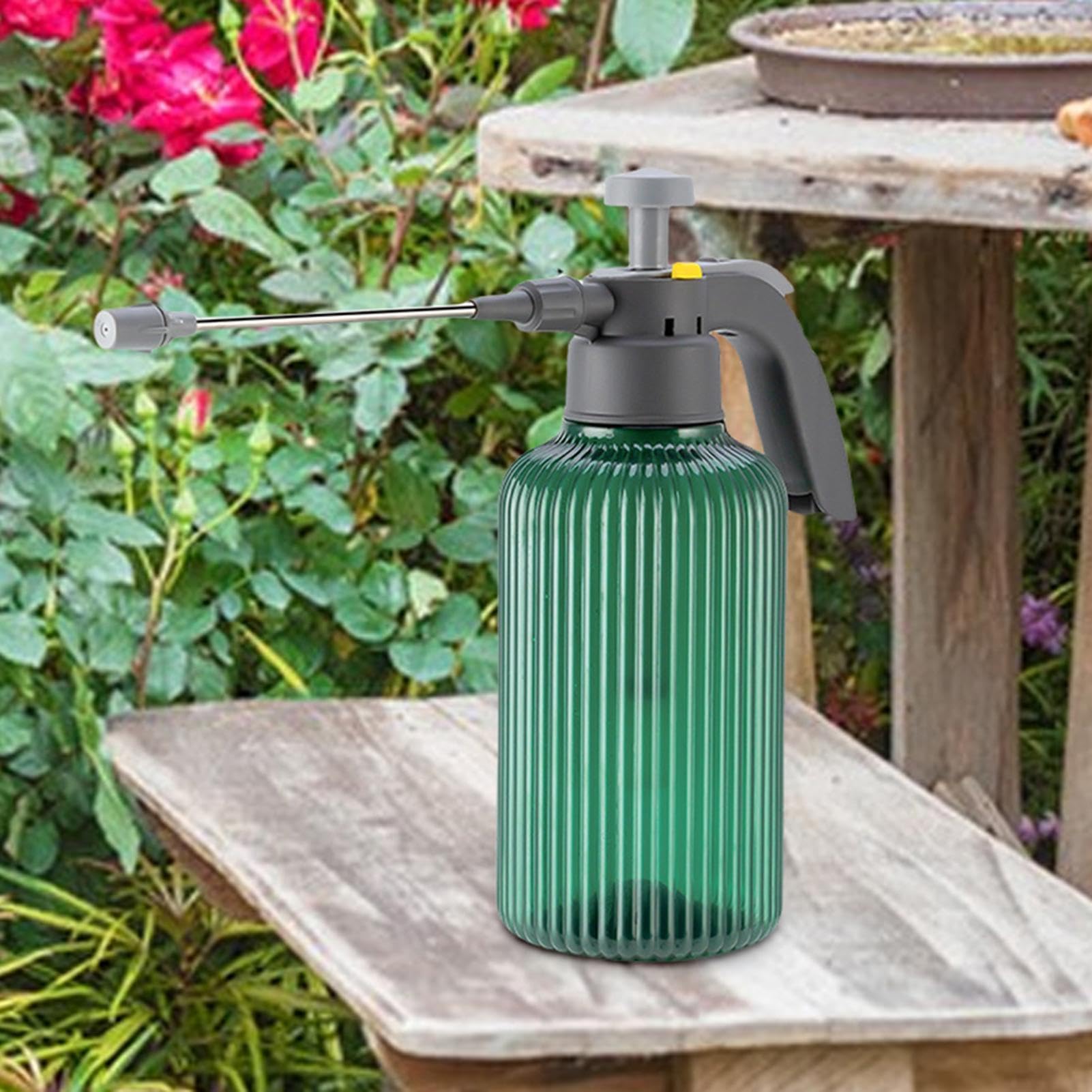 Gießkanne für den Außenbereich Sprühflasche mit 2 Modi und Zerstäuber | 2 Liter Pflanzen Gießkanne für Terrasse Balkon Gartendekoration Haus Blumen Rasen Garten Zimmerpflanzen