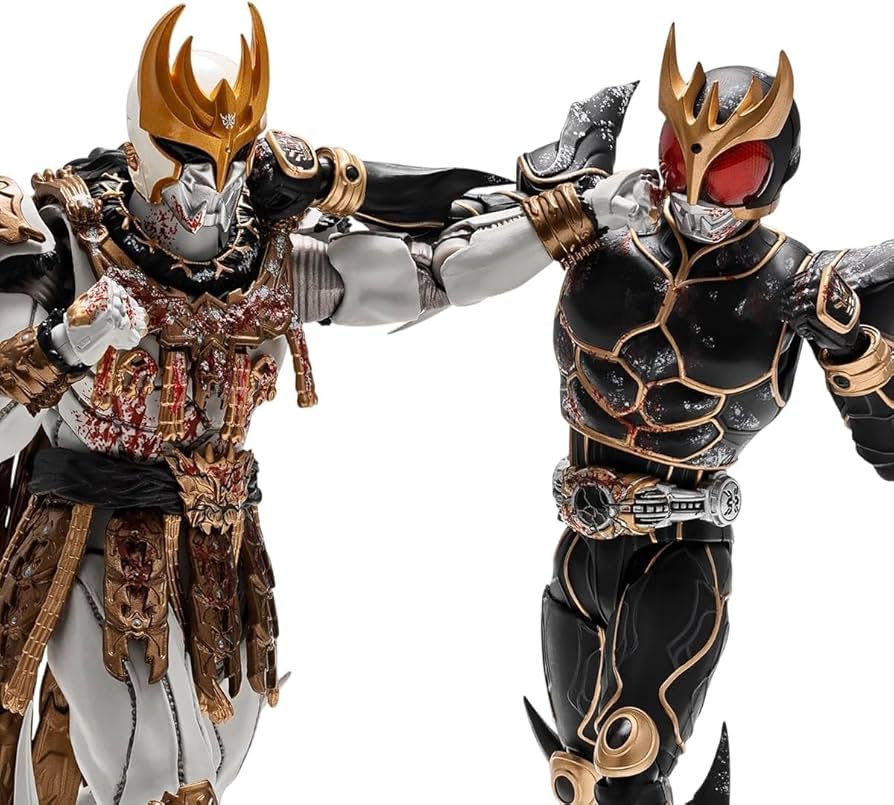 S.H.F真骨彫製法 仮面ライダークウガ 2体セット Amazon.co.jp: S.H .Figuarts（真骨彫製法） 仮面 ライダークウガ 九郎